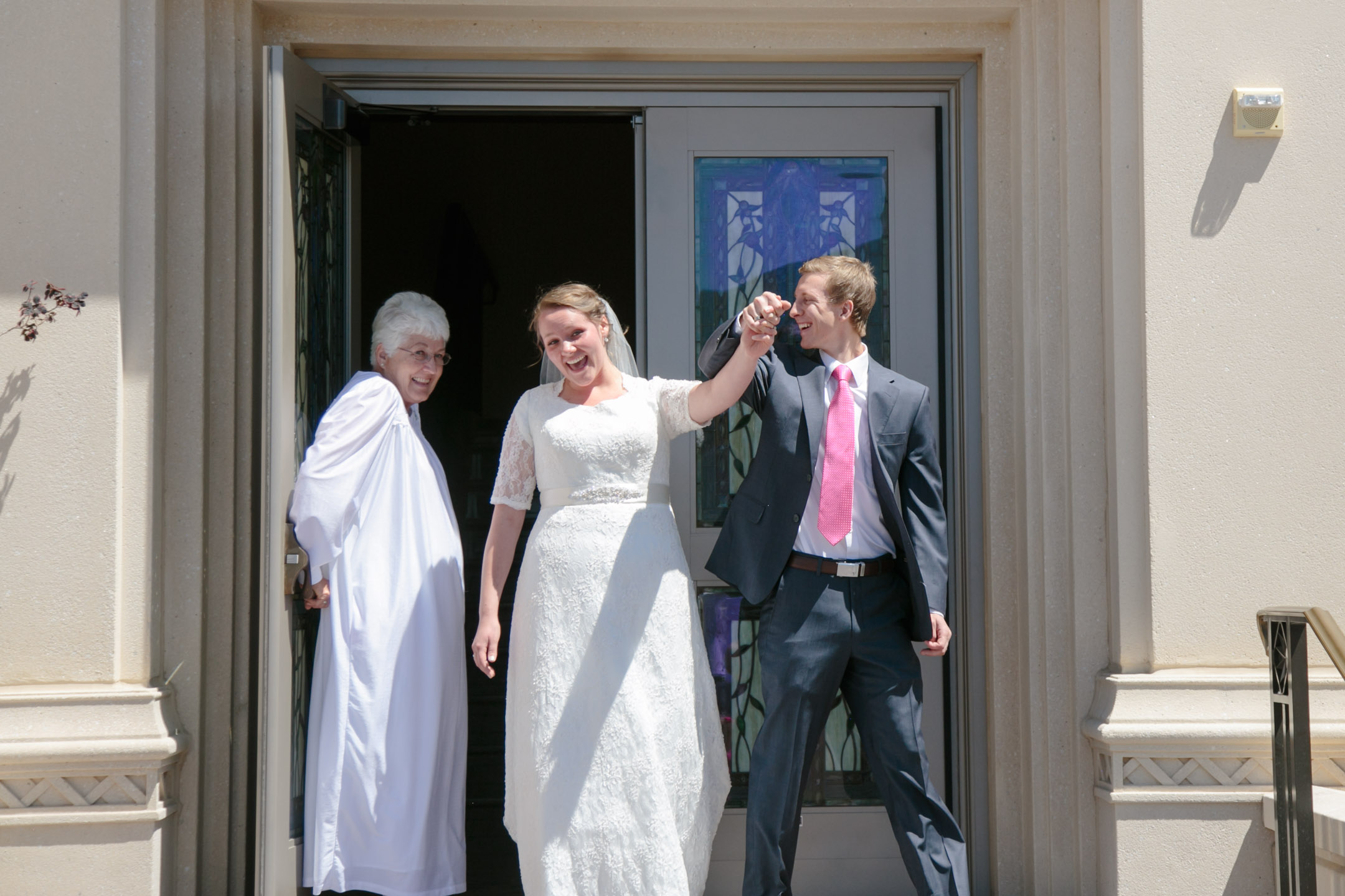 EK-Studios-Utah-Wedding-Photographers-Payson-Temple-Wedding005-Blog
