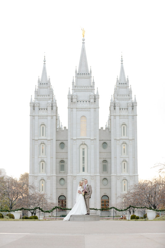 EK-Studios-Utah-Wedding-Photographers-Capitol-building-SLC-Temple-bridals-christmas-lights022-Blog