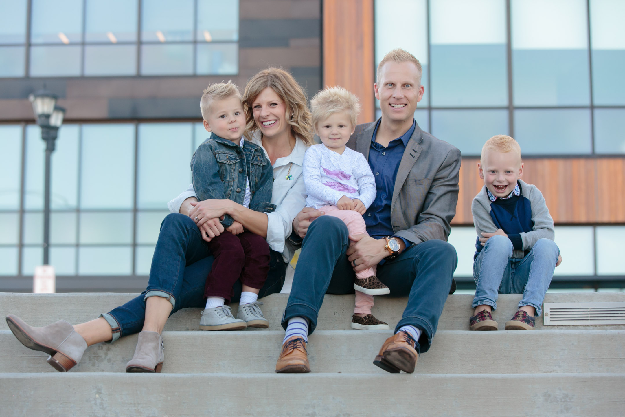EK-Studios-Utah-Wedding-Photographers-City-Family-Photos-ice-cream-fun-ideas005-Blog