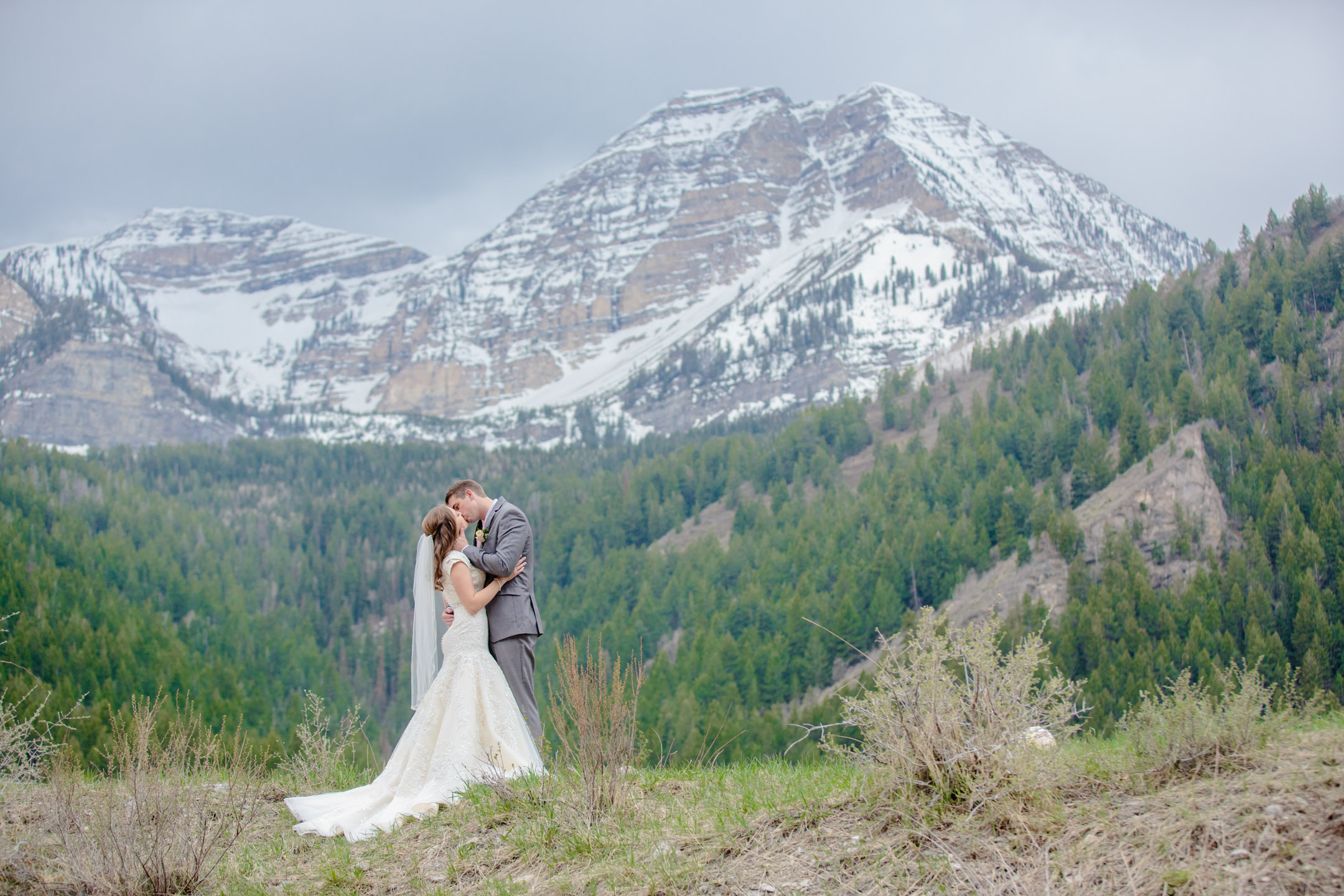 EK-Studios-Utah-Wedding-Photographers-Mountain-bridals-utah002-Blog