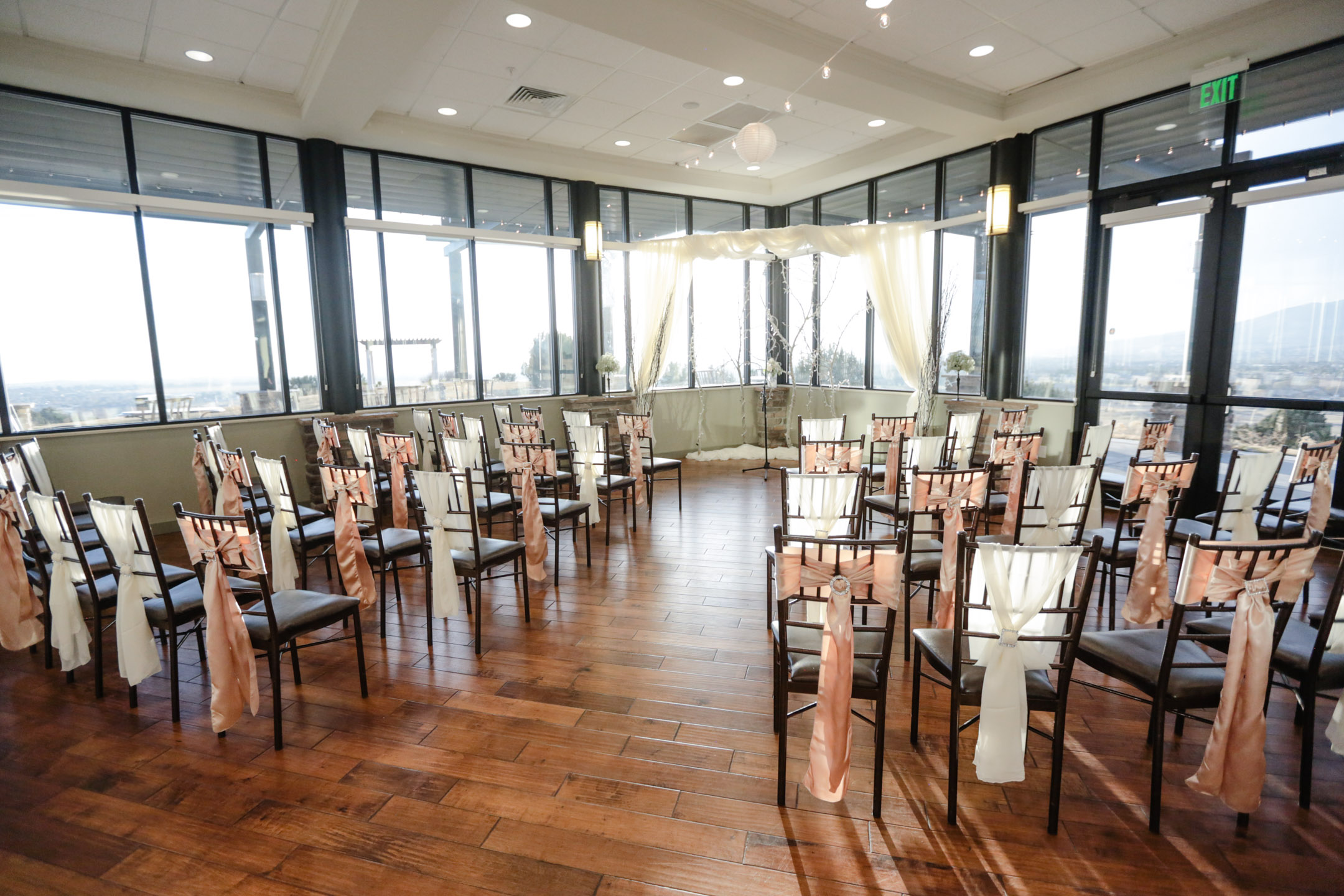 EK-Studios-Utah-Wedding-Photographers-Wedding-Cedar-hills-golf-course-vista-room-reception003-Blog
