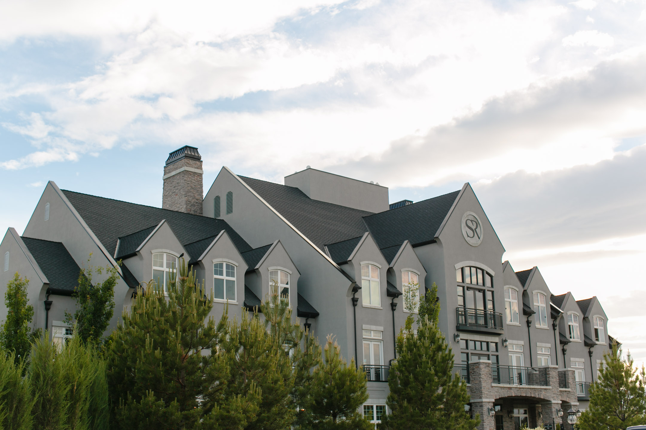 EK-Studios-Utah-Wedding-Photographers-Sleepyridge-golf-course-wedding-reception001-Blog