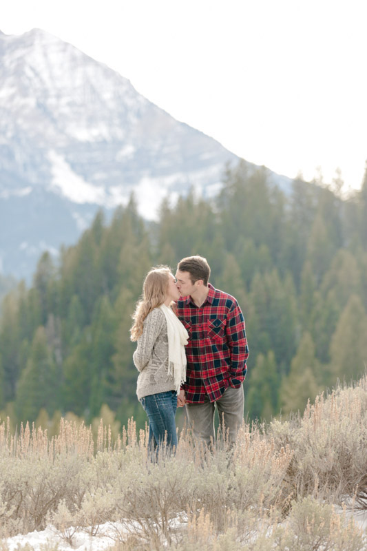 EK-Studios-Utah-Wedding-Photographers-Engagements-in-the-mountain-pines017-Blog