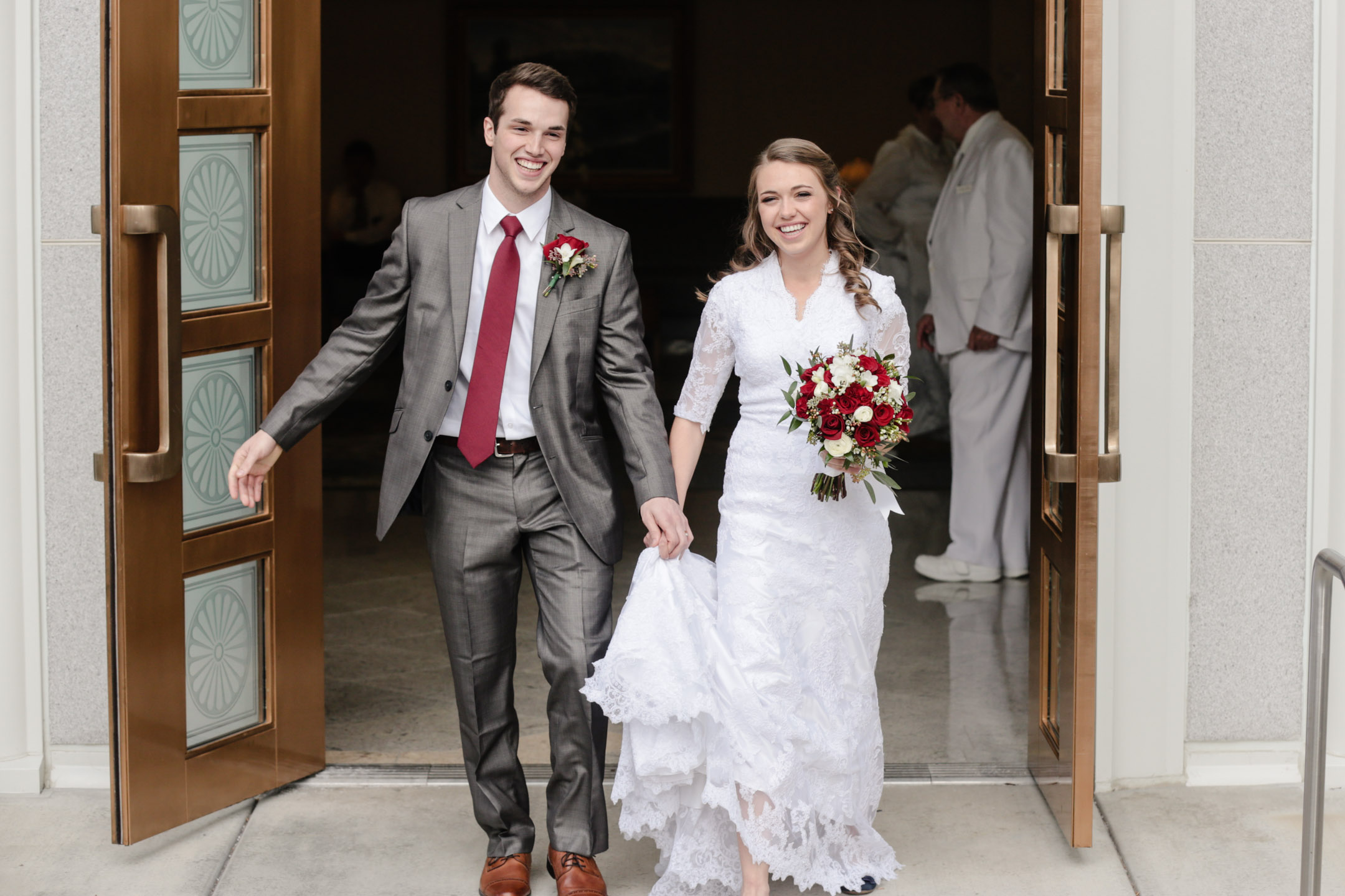 EK-Studios-Utah-Wedding-Photographers-Timpanogos-Temple-Wedding-winter005-Blog