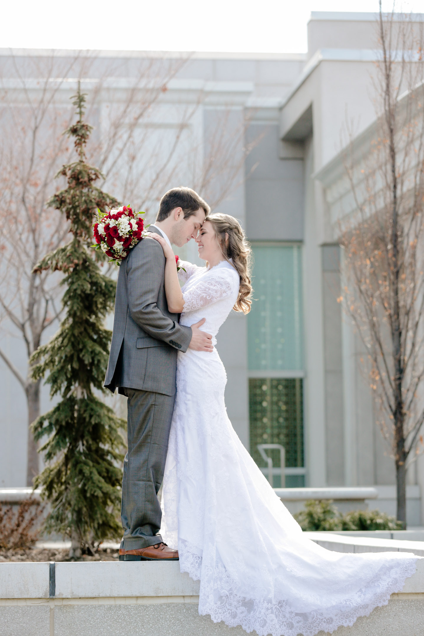 EK-Studios-Utah-Wedding-Photographers-Timpanogos-Temple-Wedding-winter011-Blog