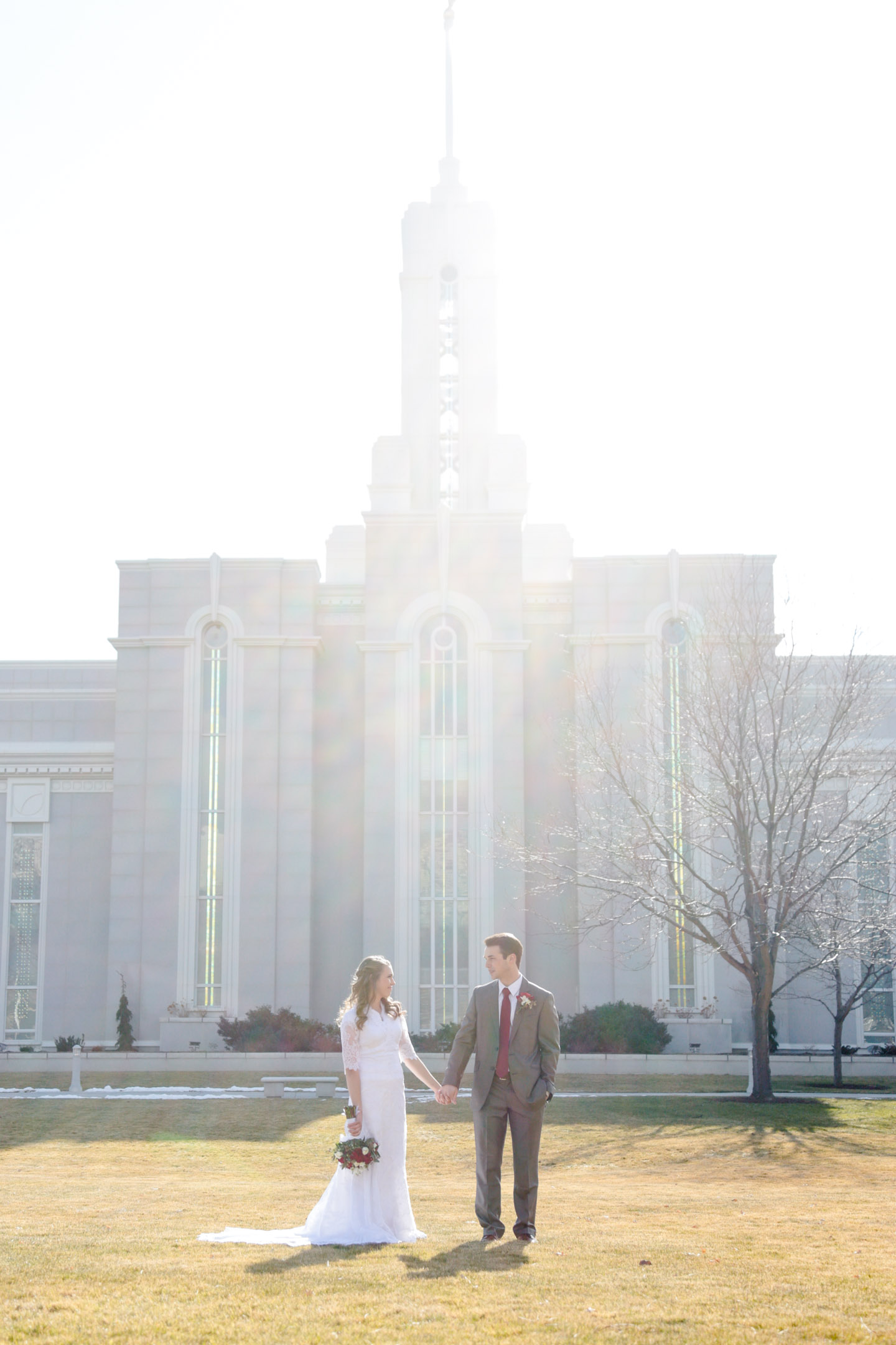 EK-Studios-Utah-Wedding-Photographers-Timpanogos-Temple-Wedding-winter019-Blog