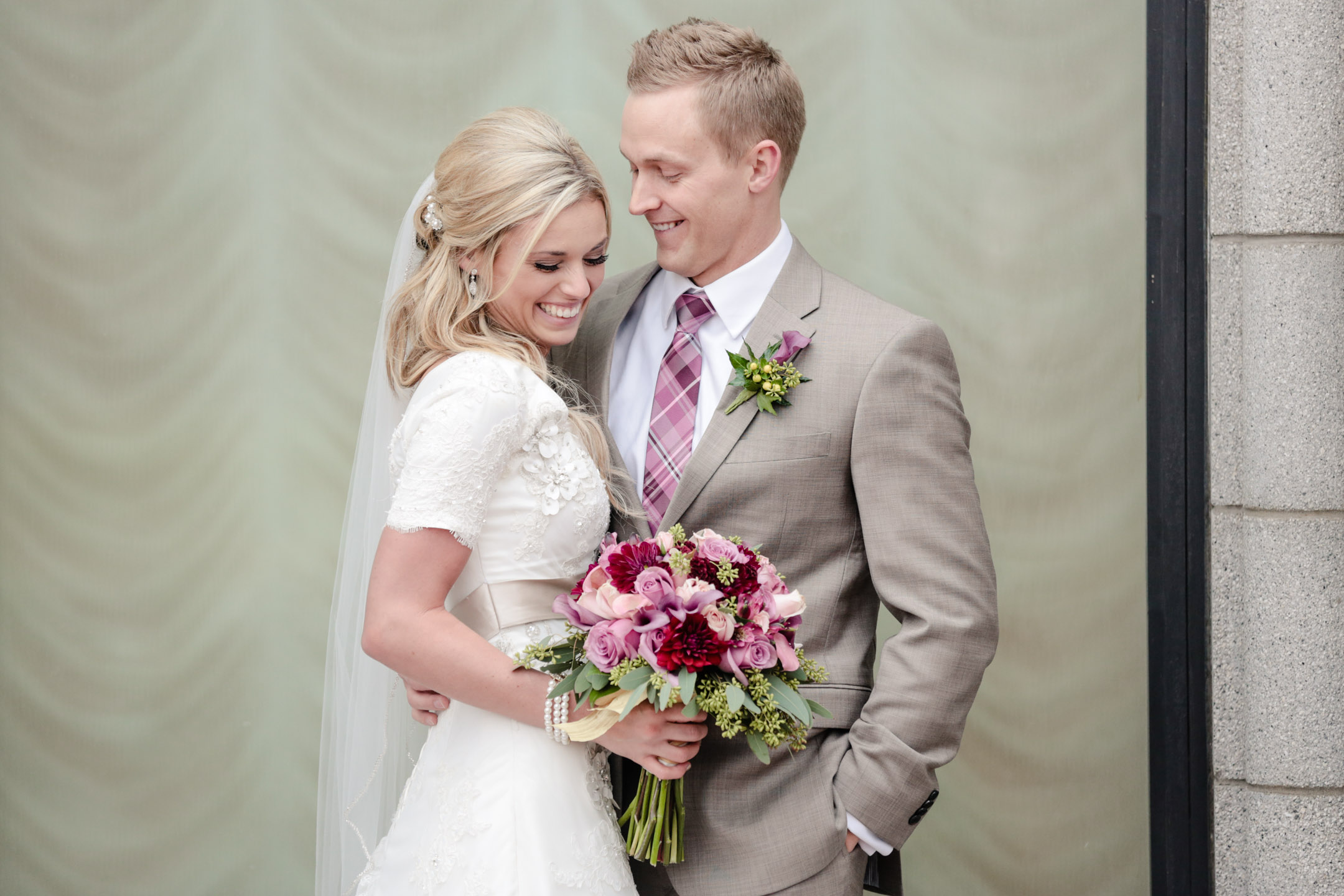 EK-Studios-Utah-Wedding-Photographers-SLC-temple-wedding-lion-house-reception016-Blog