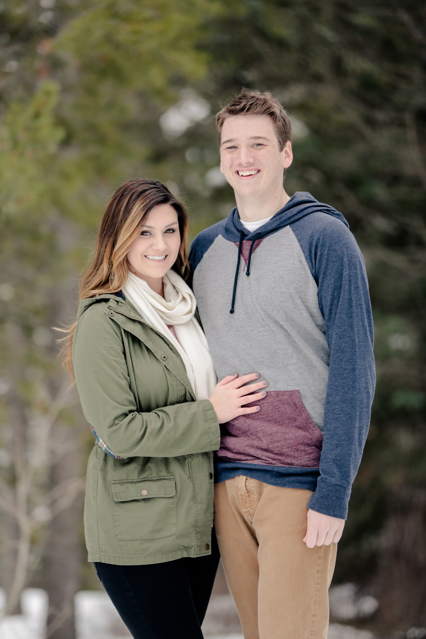 EK-Studios-Utah-Wedding-Photographers-winter-Engagements-in-the-mountains-utah002-Blog