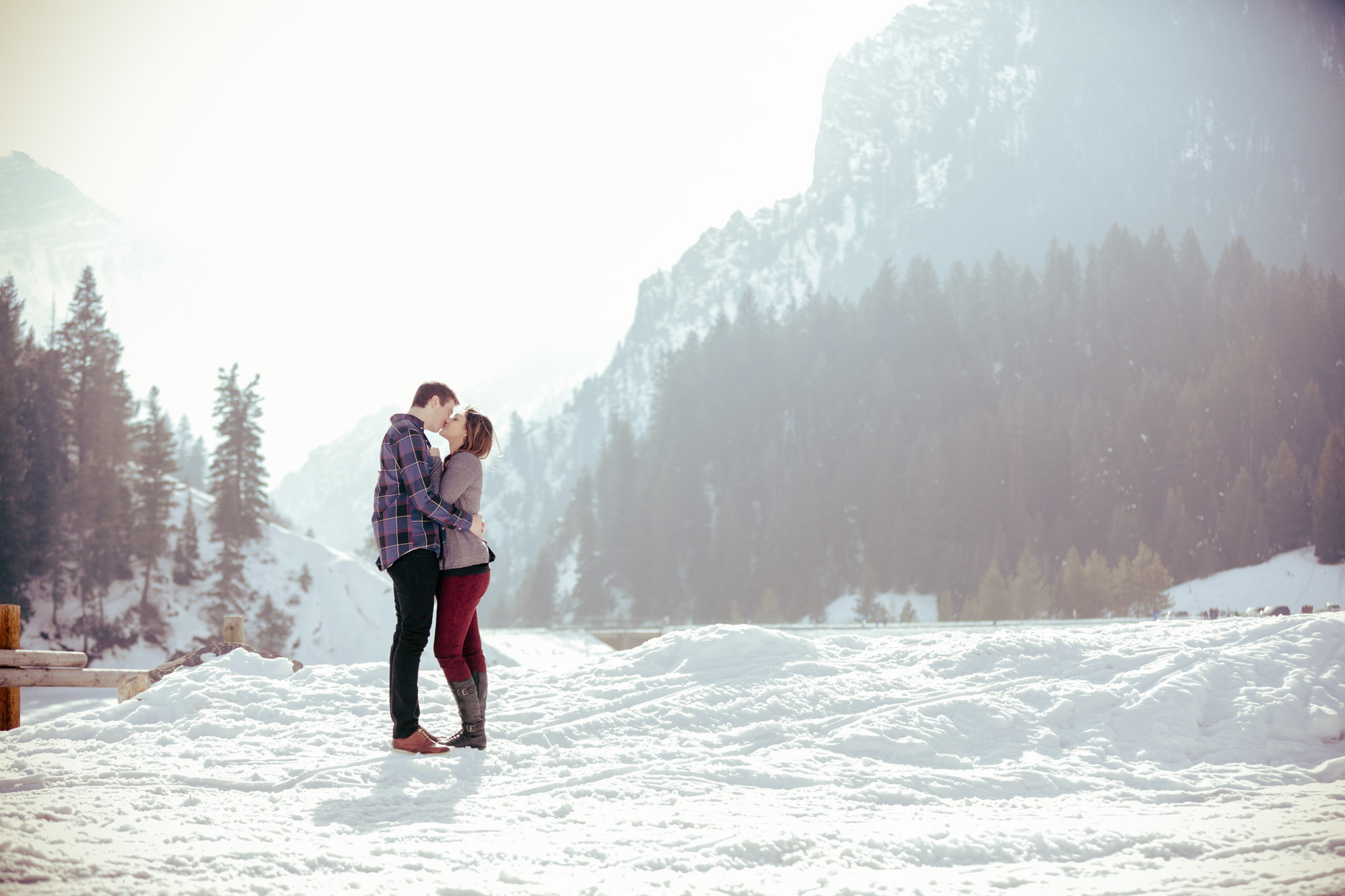 EK-Studios-Utah-Wedding-Photographers-winter-Engagements-in-the-mountains-utah019-Blog