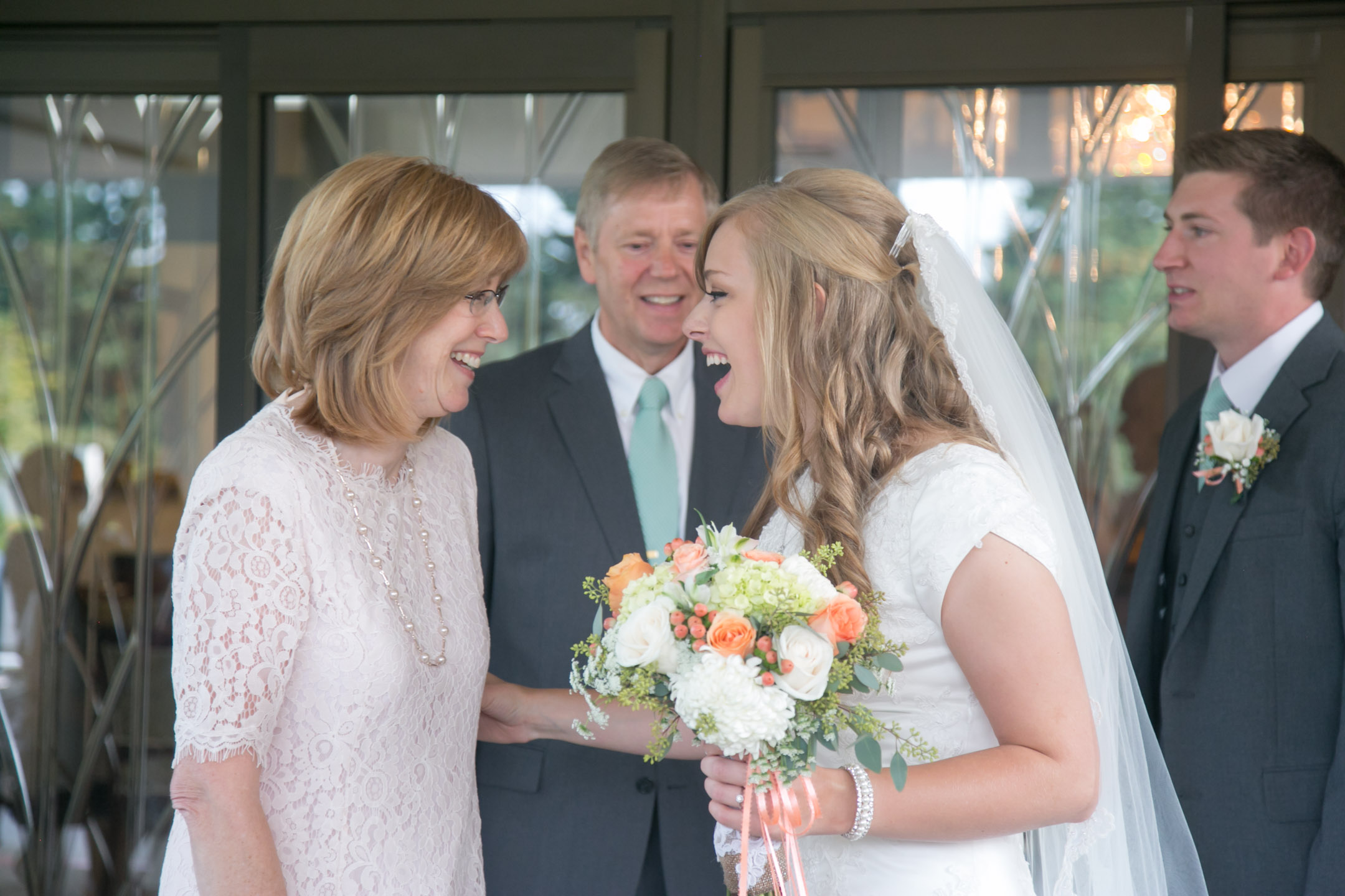 EK-Studios-Utah-Wedding-Photographers-Seattle-WA-Temple-Wedding-Photography004-Blog