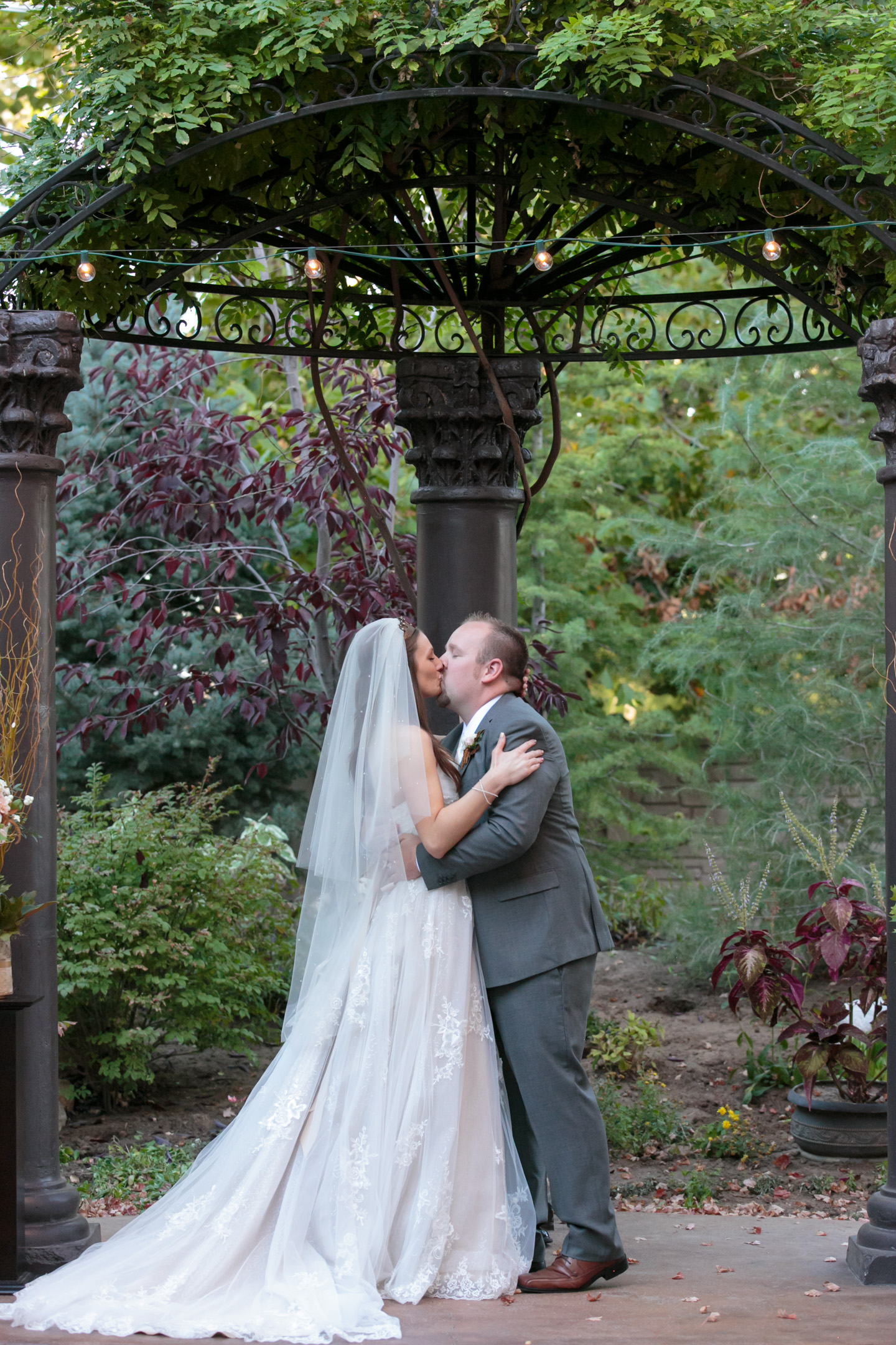Wedding-2015-10-16-Sarah-Ryan-Utah-Wedding-Photographers-EK-Studios-Photo-Video-016