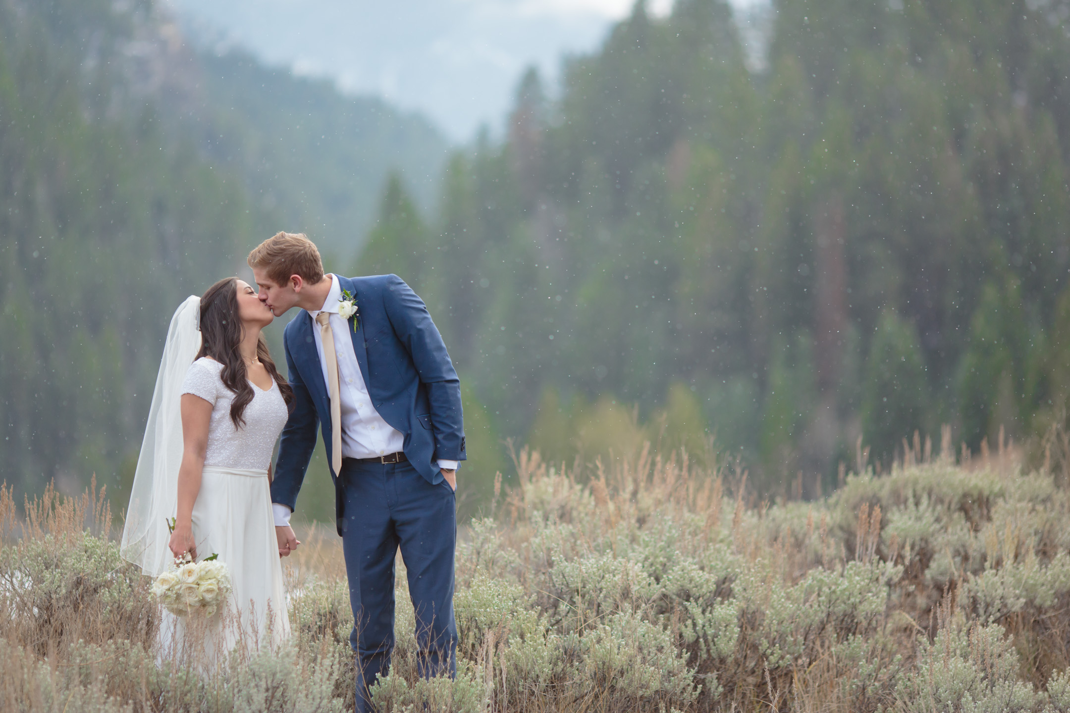 Winter-Mountain-Bridals-Utah-Photography-Utah-Wedding-Photographers-EK-Studios-Photo-Video-010