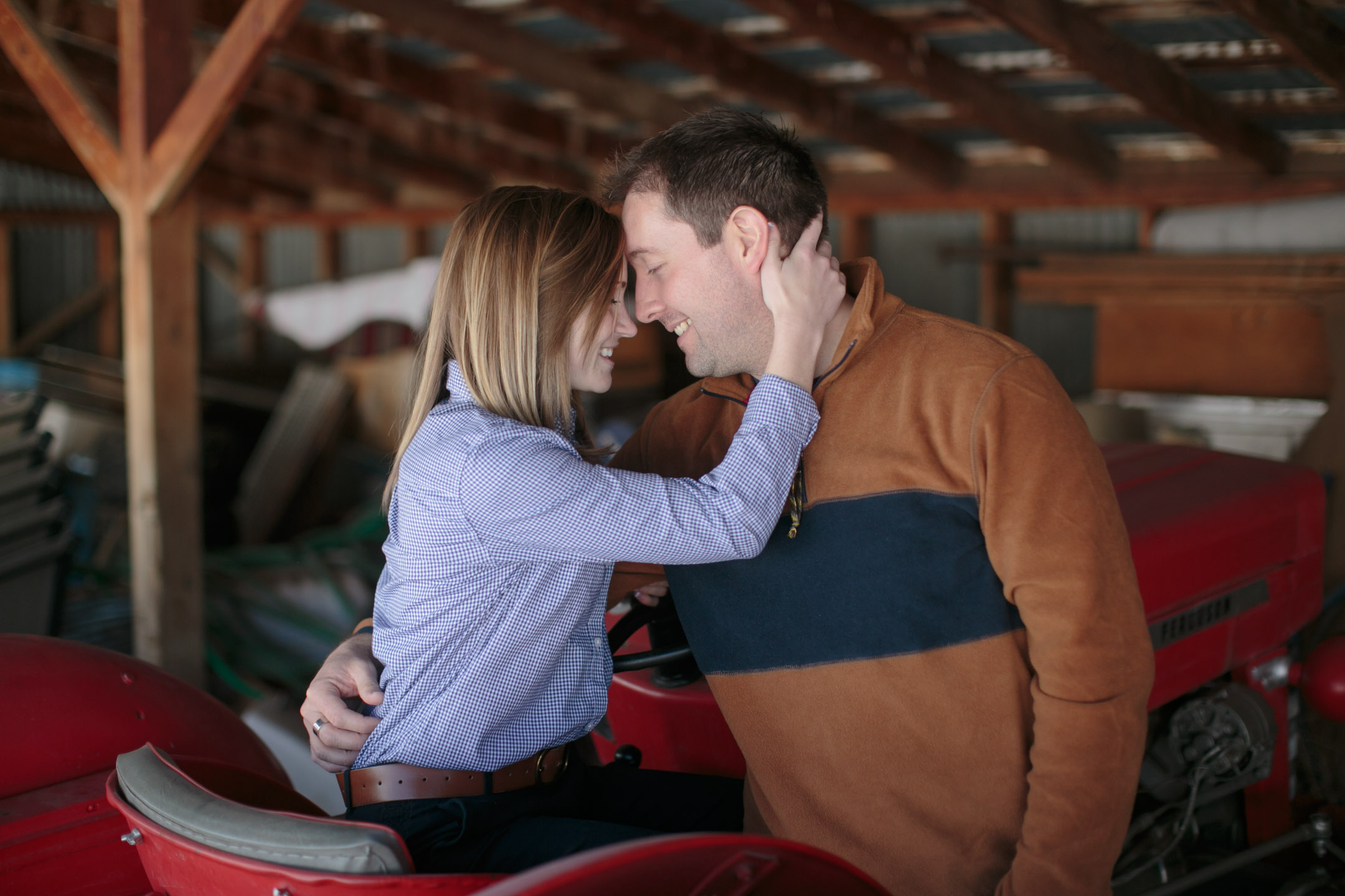 EK-Studios-Utah-Wedding-Photographers-Country-Barn-Engagements003-Blog
