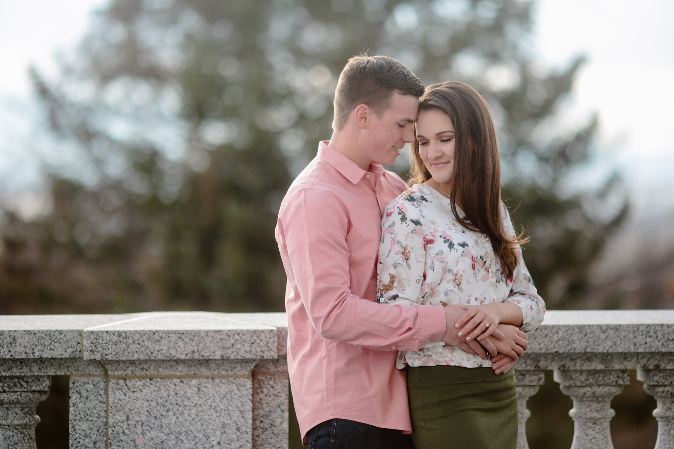 EK-Studios-Utah-Wedding-Photographers-Spring-Engagements-Blossoms-Classy-Salt-Lake-Capitol-Building-Utah-Hayley-Coulton002-Blog