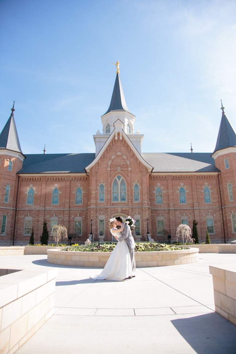 EK-Studios-Utah-Wedding-Photographers-Provo-City-Center-Temple-wedding-bridal-photography-utah003-Blog(pp_w768_h1152)