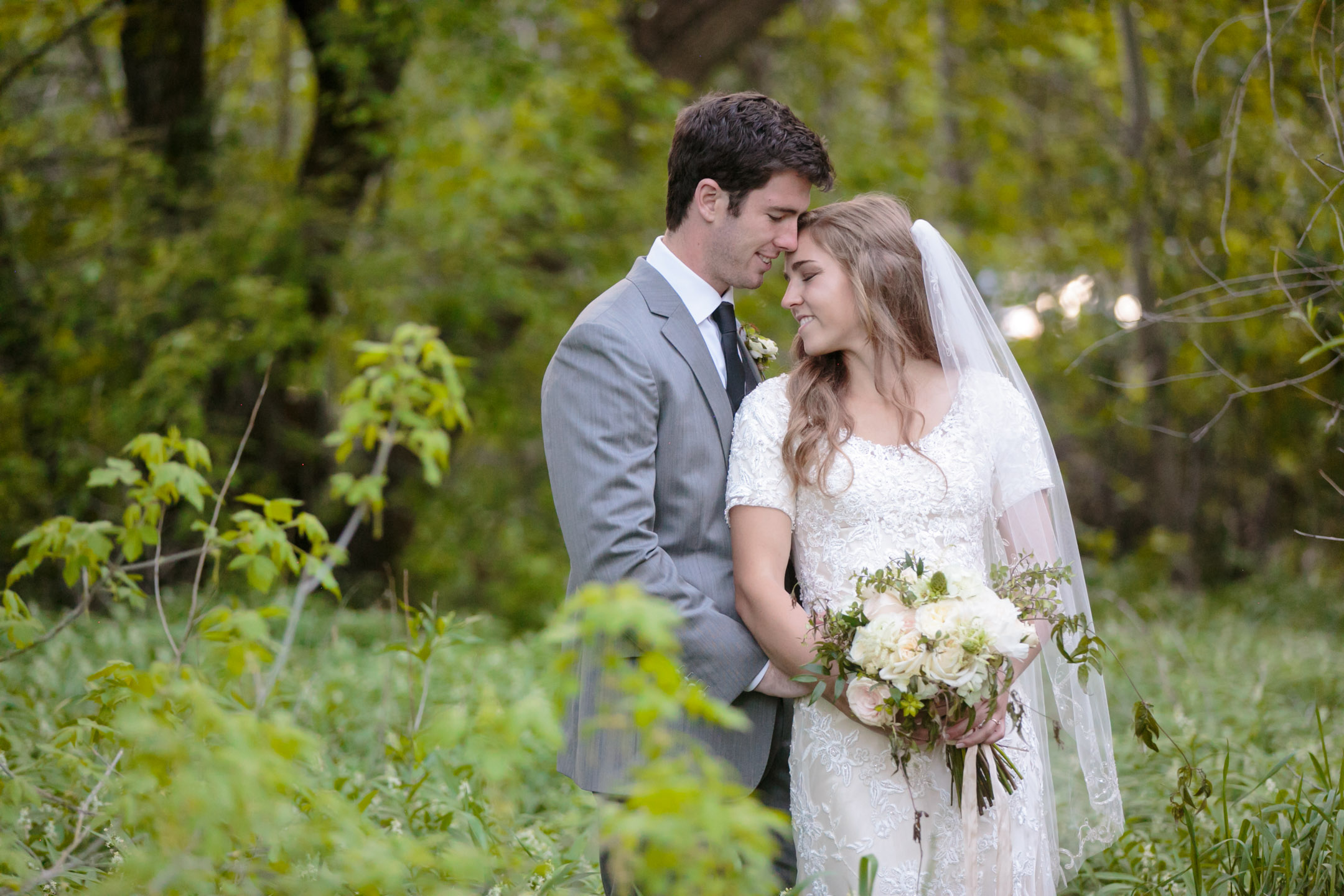 EK-Studios-Utah-Wedding-Photographers-Provo-wedding-photographer-Bridals-in-a-grove017-Blog