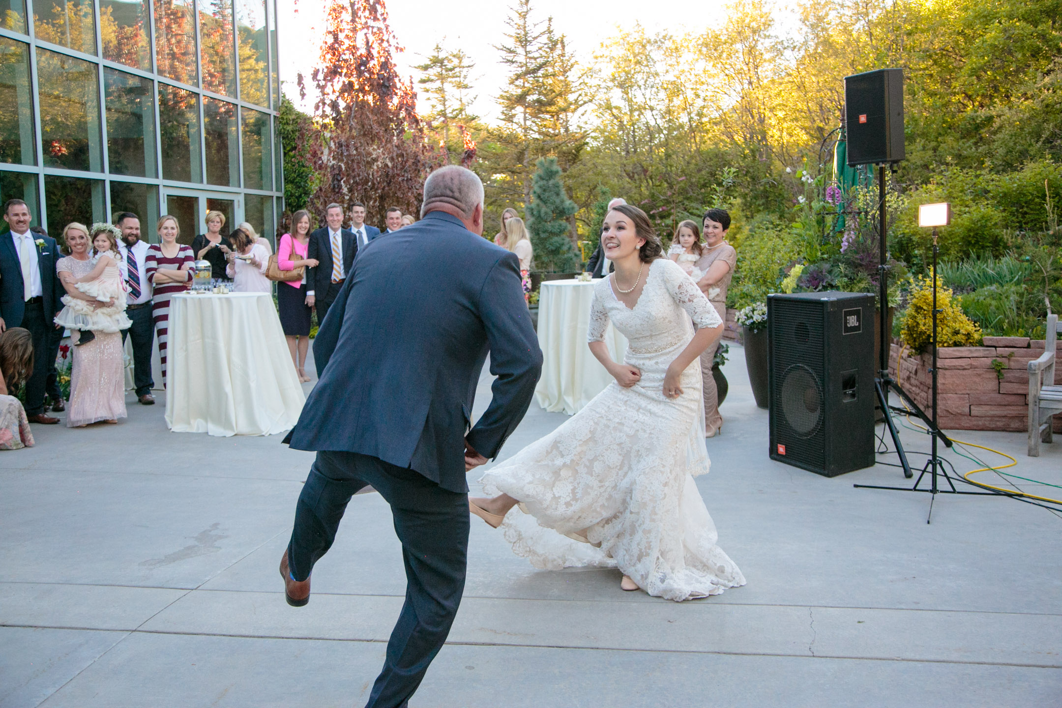 EK-Studios-Utah-Wedding-Photographers-Salt-Lake-Temple-Wedding-Photography-Red-Butte-Garden-Wedding-Reception-utah075-Blog
