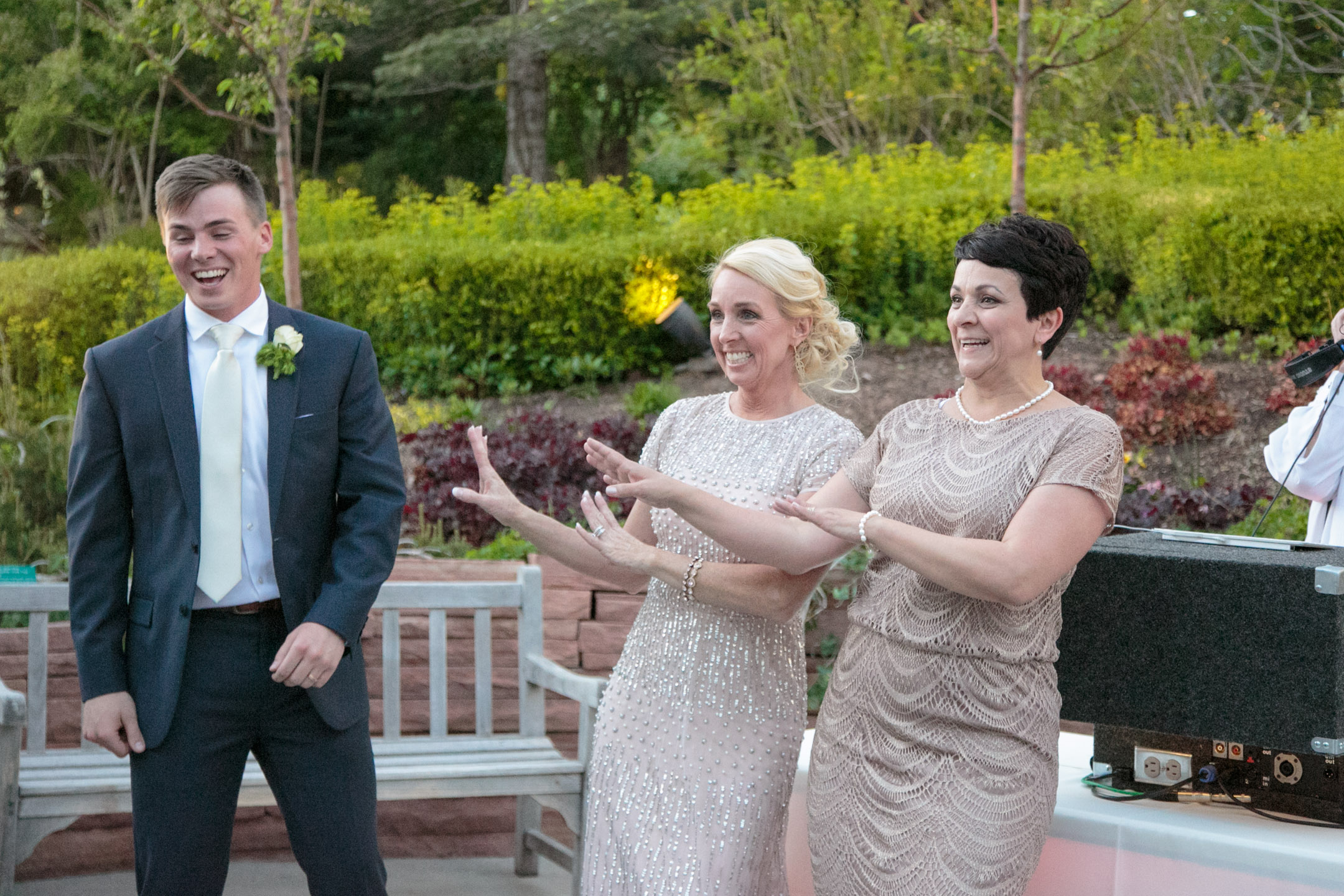 EK-Studios-Utah-Wedding-Photographers-Salt-Lake-Temple-Wedding-Photography-Red-Butte-Garden-Wedding-Reception-utah082-Blog