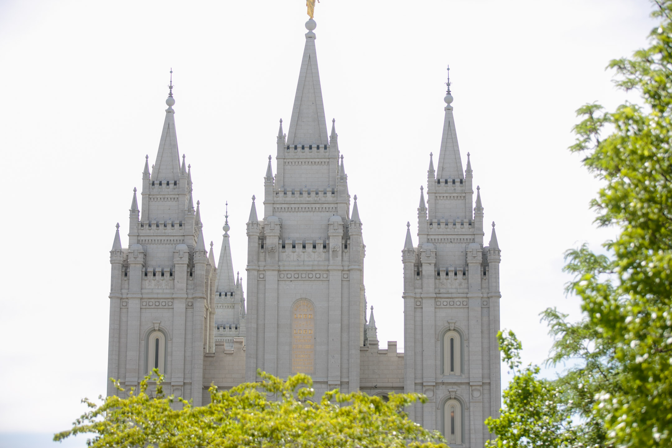 EK-Studios-Utah-Wedding-Photographers-Salt-lake-temple-wedding-reception-utah-state-capitol-building-photography001-Blog