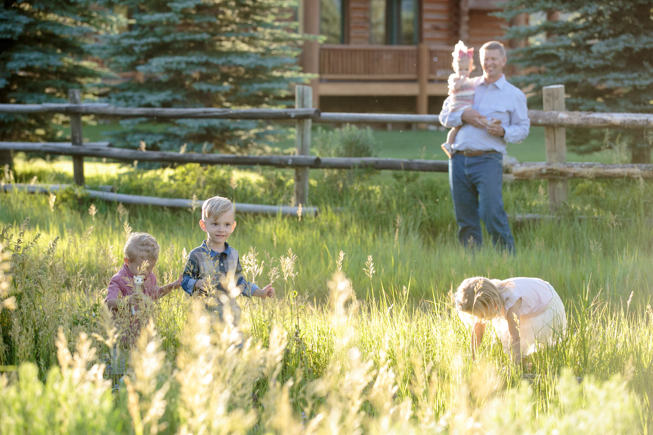 EK-Studios-Utah-Wedding-Photographers-Family-photography-in-the-mountains021-Blog