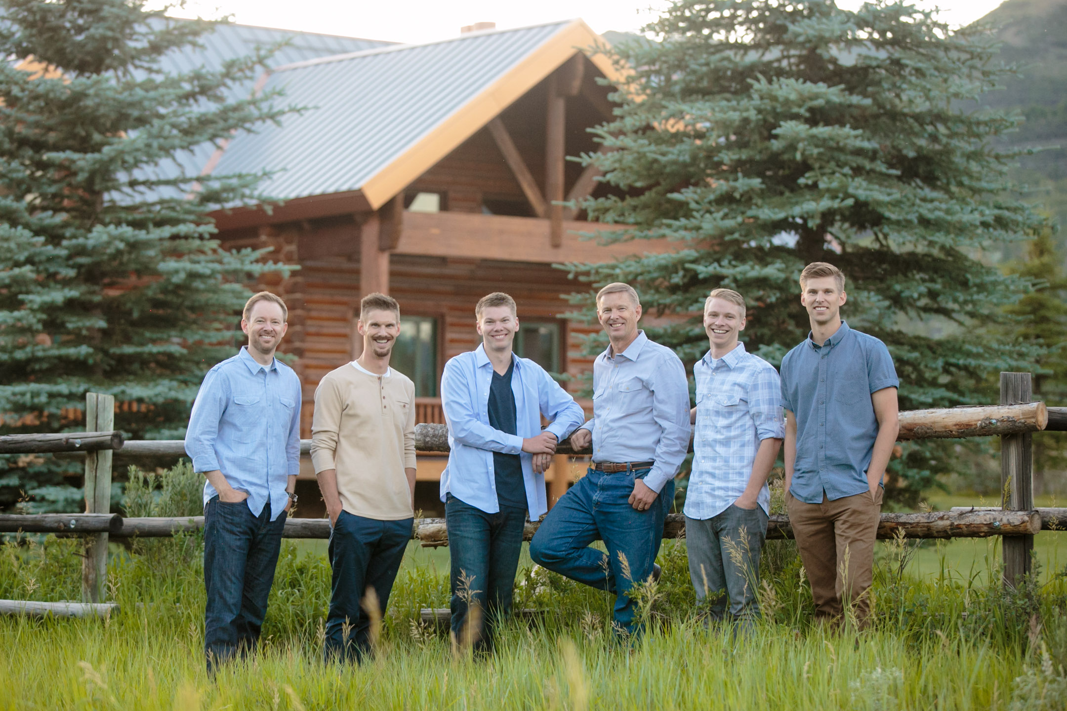 EK-Studios-Utah-Wedding-Photographers-Family-photography-in-the-mountains022-Blog