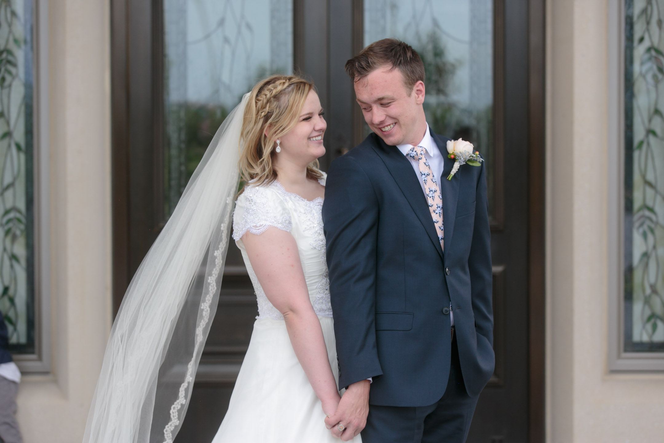 EK-Studios-Utah-Wedding-Photographers-Payson-temple-wedding-photography-utah016-Blog