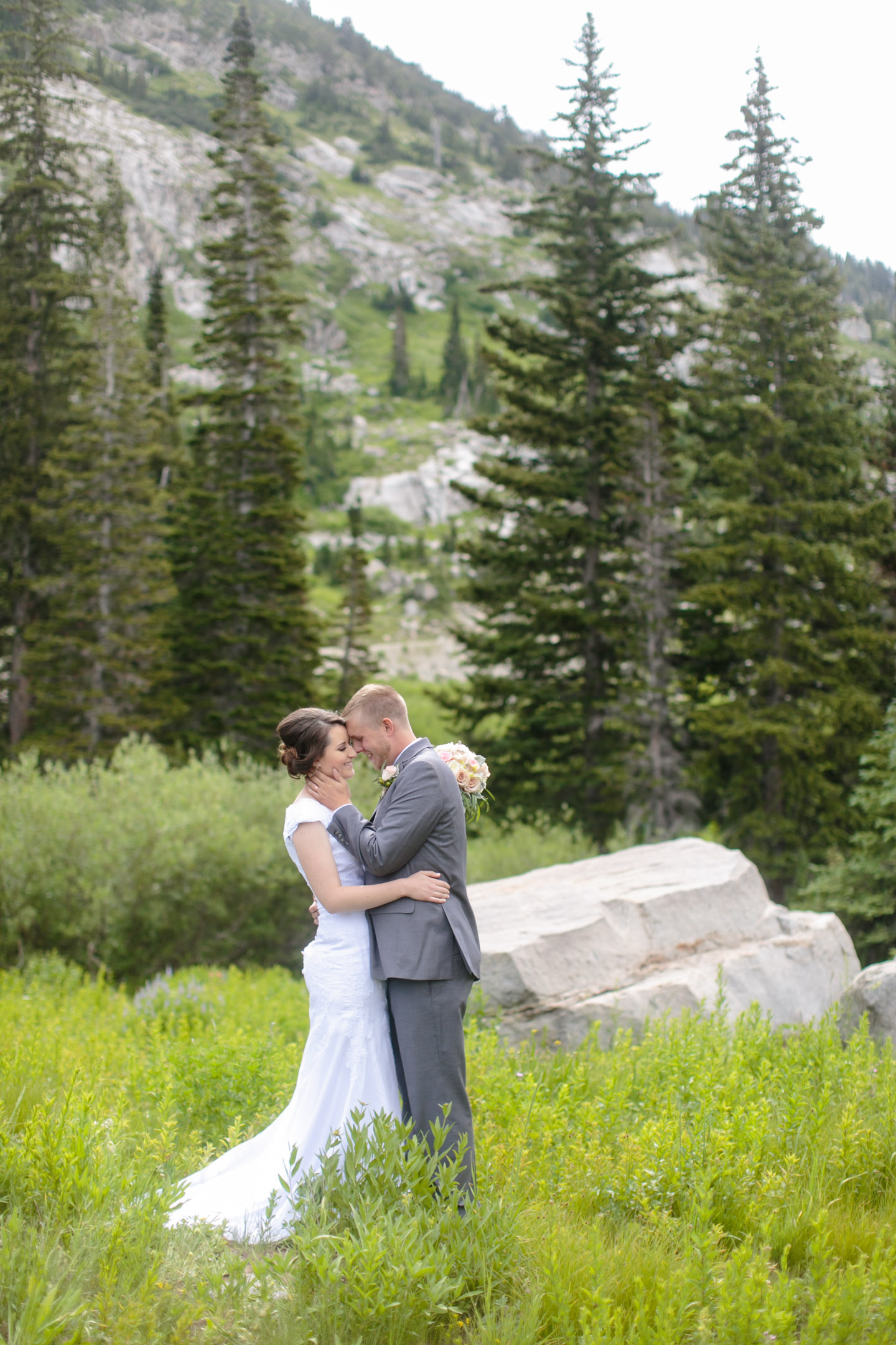 EK-Studios-Utah-Wedding-Photographers-Bridals-wildflowers-mountains-photography005-Blog