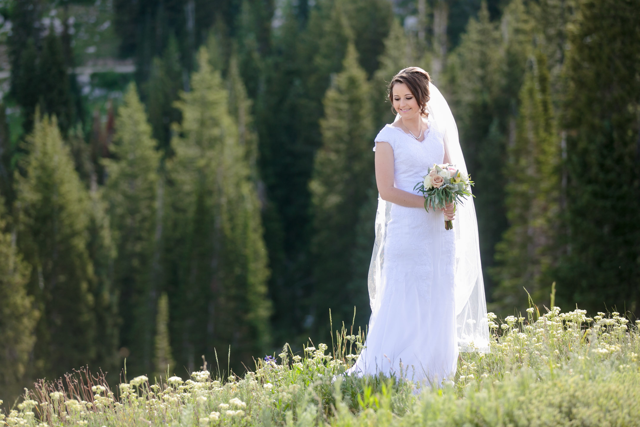 EK-Studios-Utah-Wedding-Photographers-Bridals-wildflowers-mountains-photography007-Blog