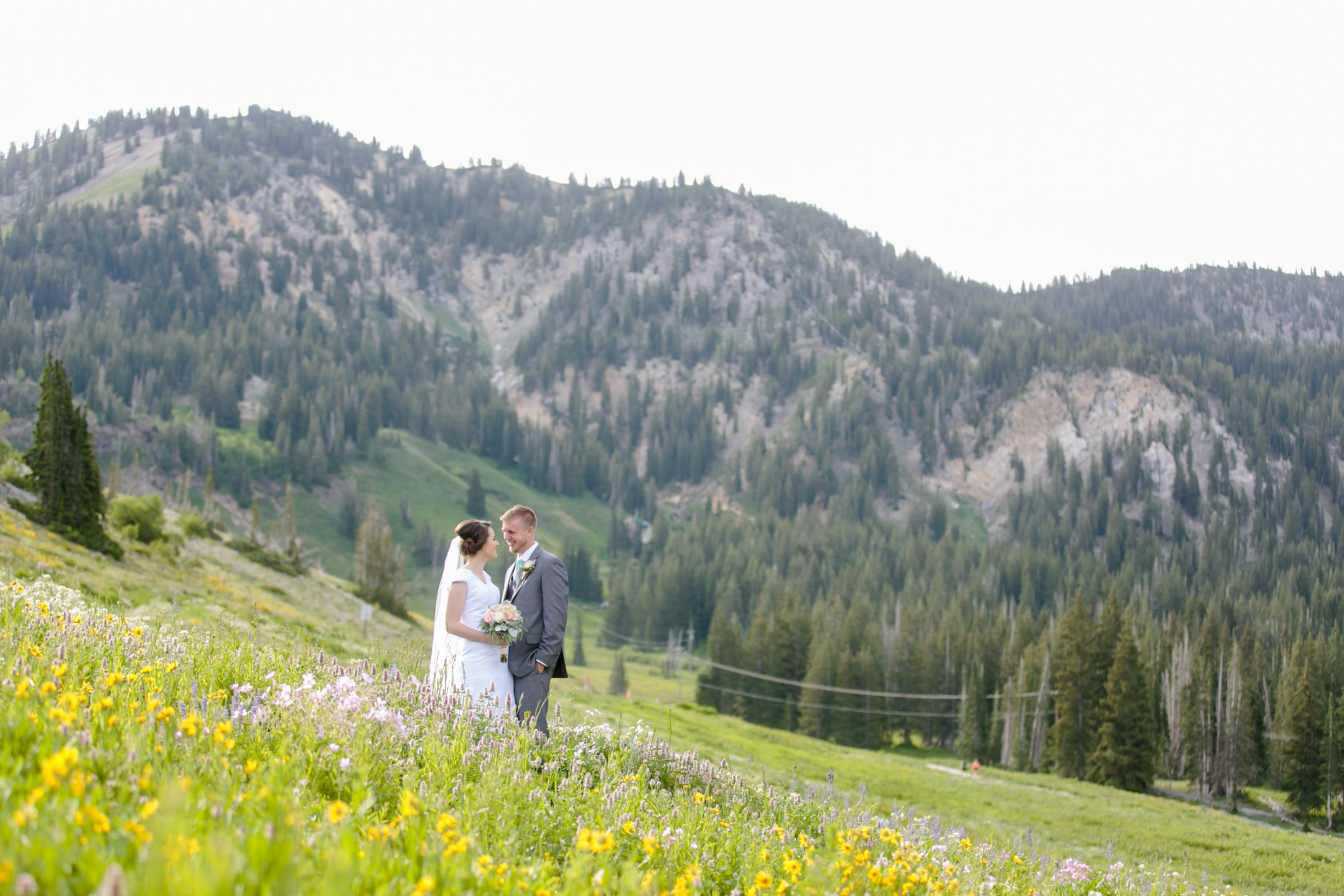 EK-Studios-Utah-Wedding-Photographers-Bridals-wildflowers-mountains-photography010-Blog