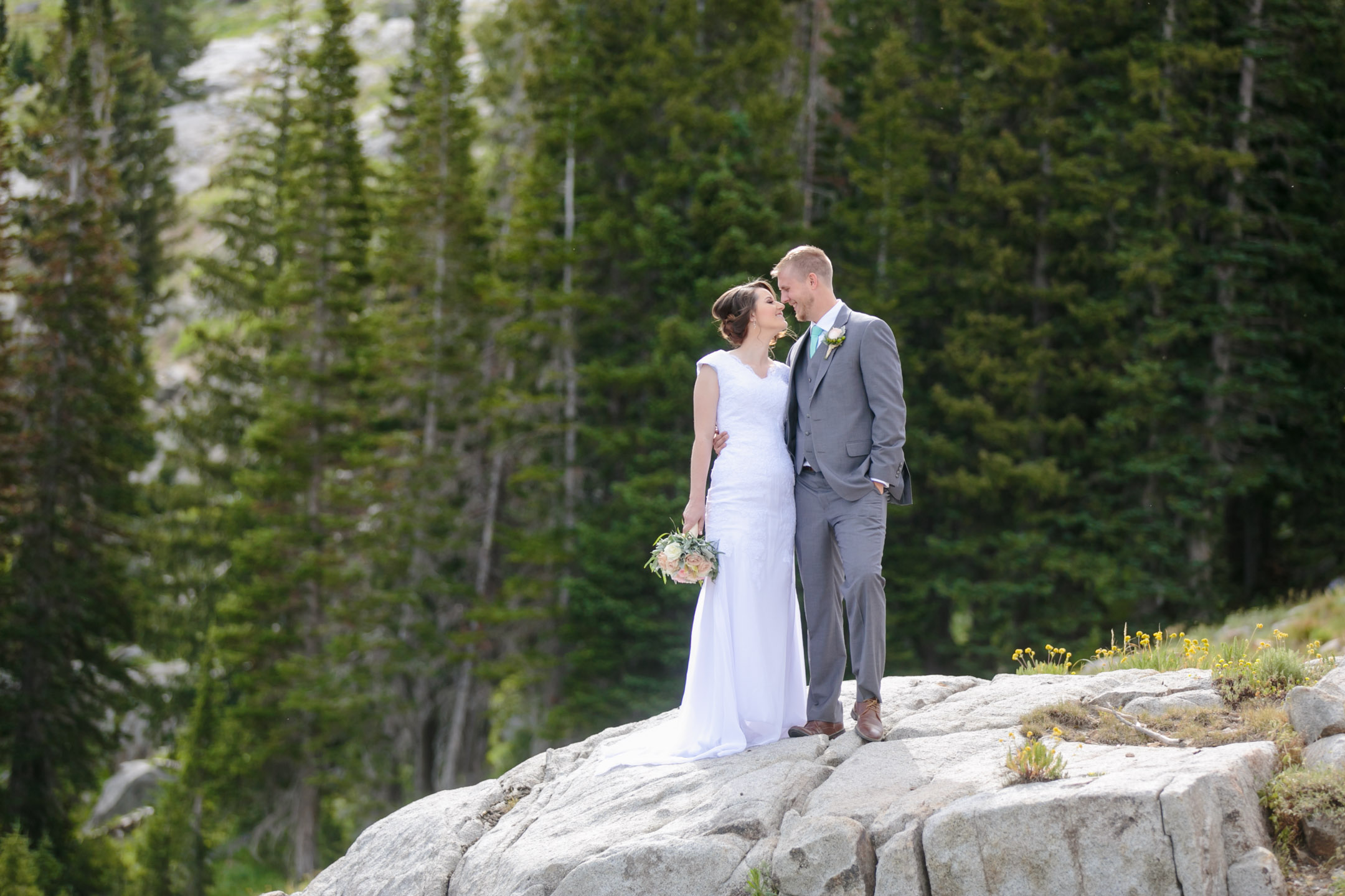 EK-Studios-Utah-Wedding-Photographers-Bridals-wildflowers-mountains-photography013-Blog