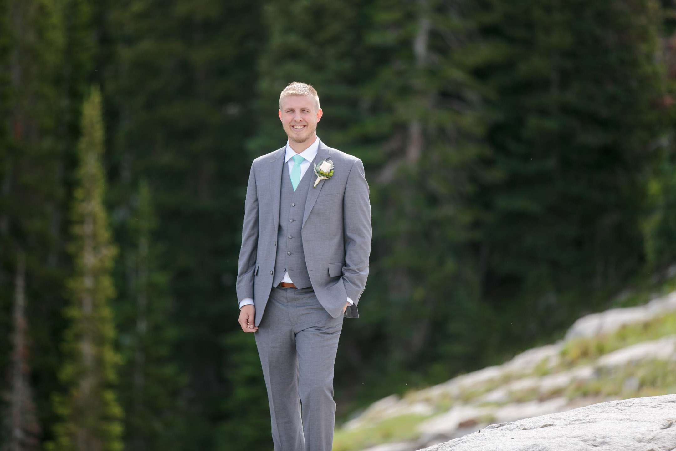 EK-Studios-Utah-Wedding-Photographers-Bridals-wildflowers-mountains-photography019-Blog