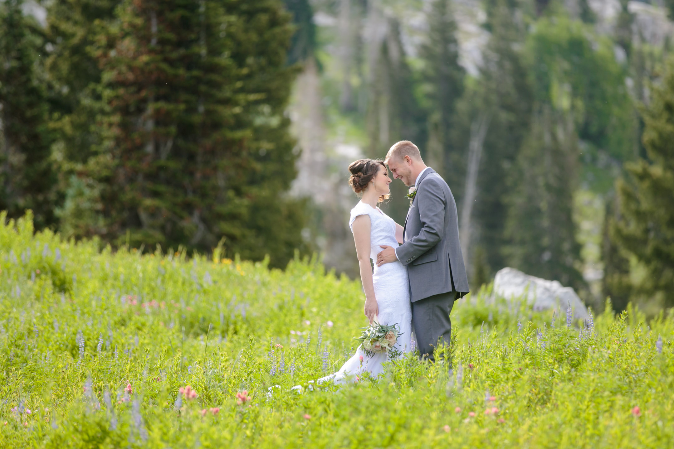 EK-Studios-Utah-Wedding-Photographers-Bridals-wildflowers-mountains-photography020-Blog
