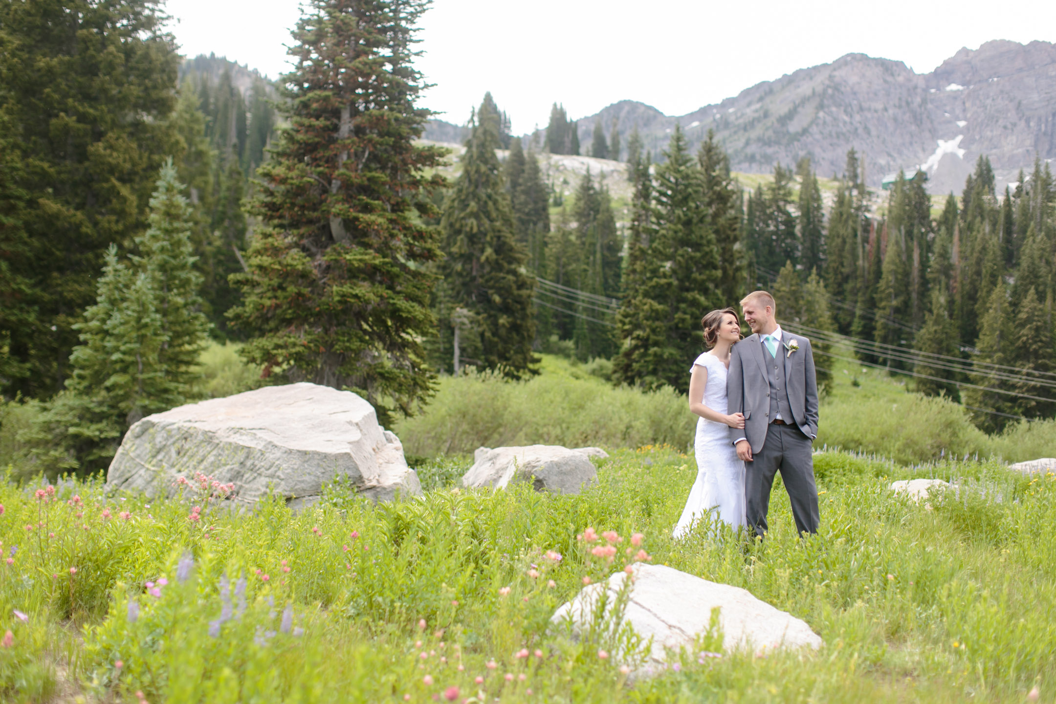 EK-Studios-Utah-Wedding-Photographers-Bridals-wildflowers-mountains-photography026-Blog