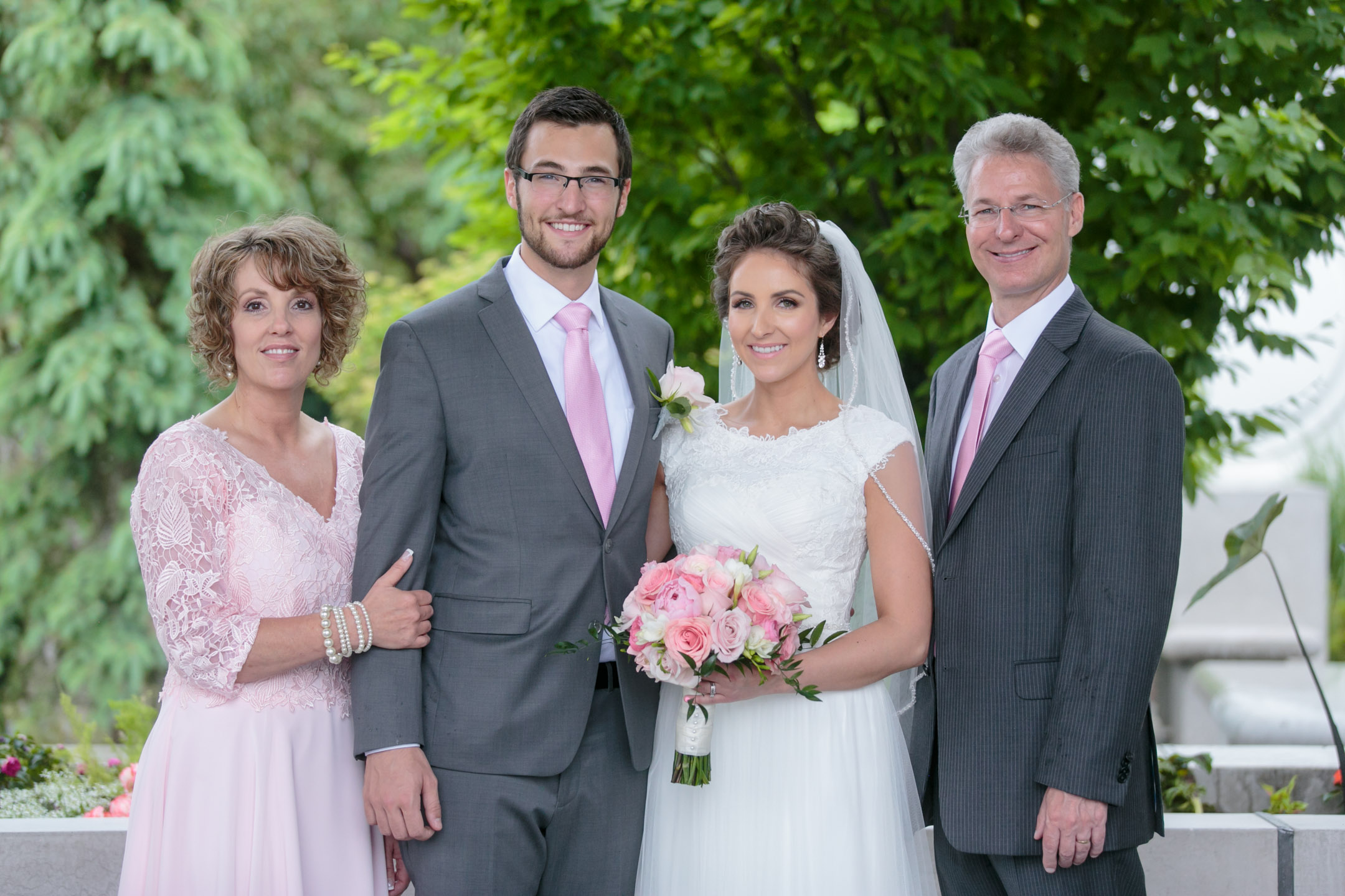 EK-Studios-Utah-Wedding-Photographers-Timpanogos-Temple-Wedding-Reception-Le-Jardin014-Blog