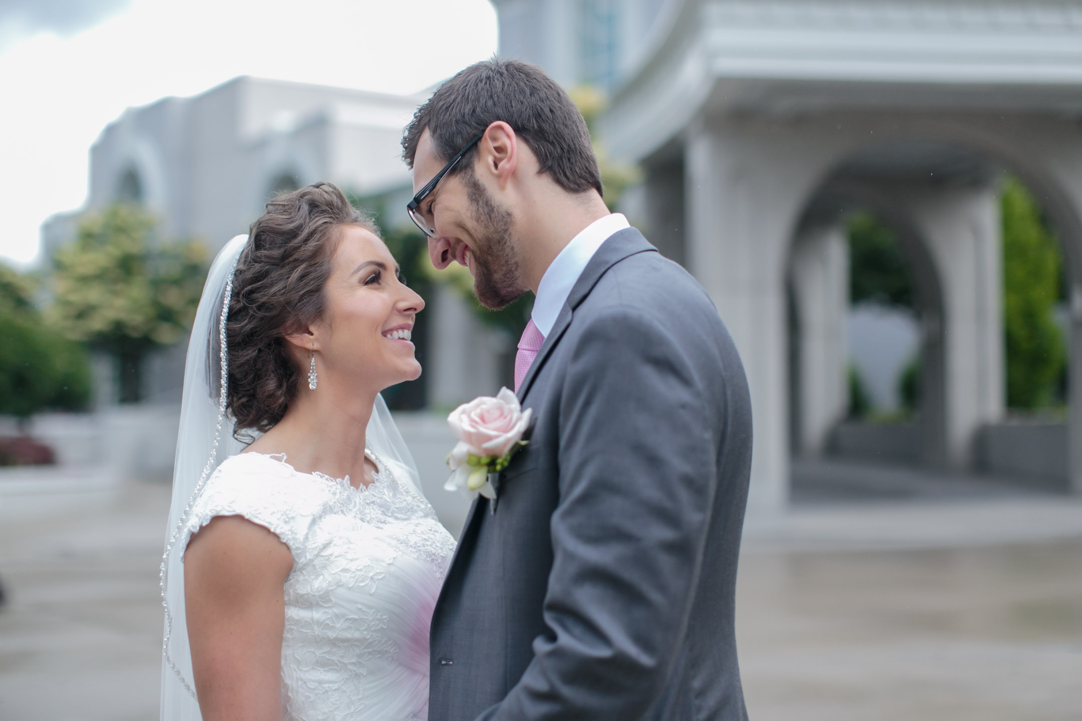 EK-Studios-Utah-Wedding-Photographers-Timpanogos-Temple-Wedding-Reception-Le-Jardin026-Blog