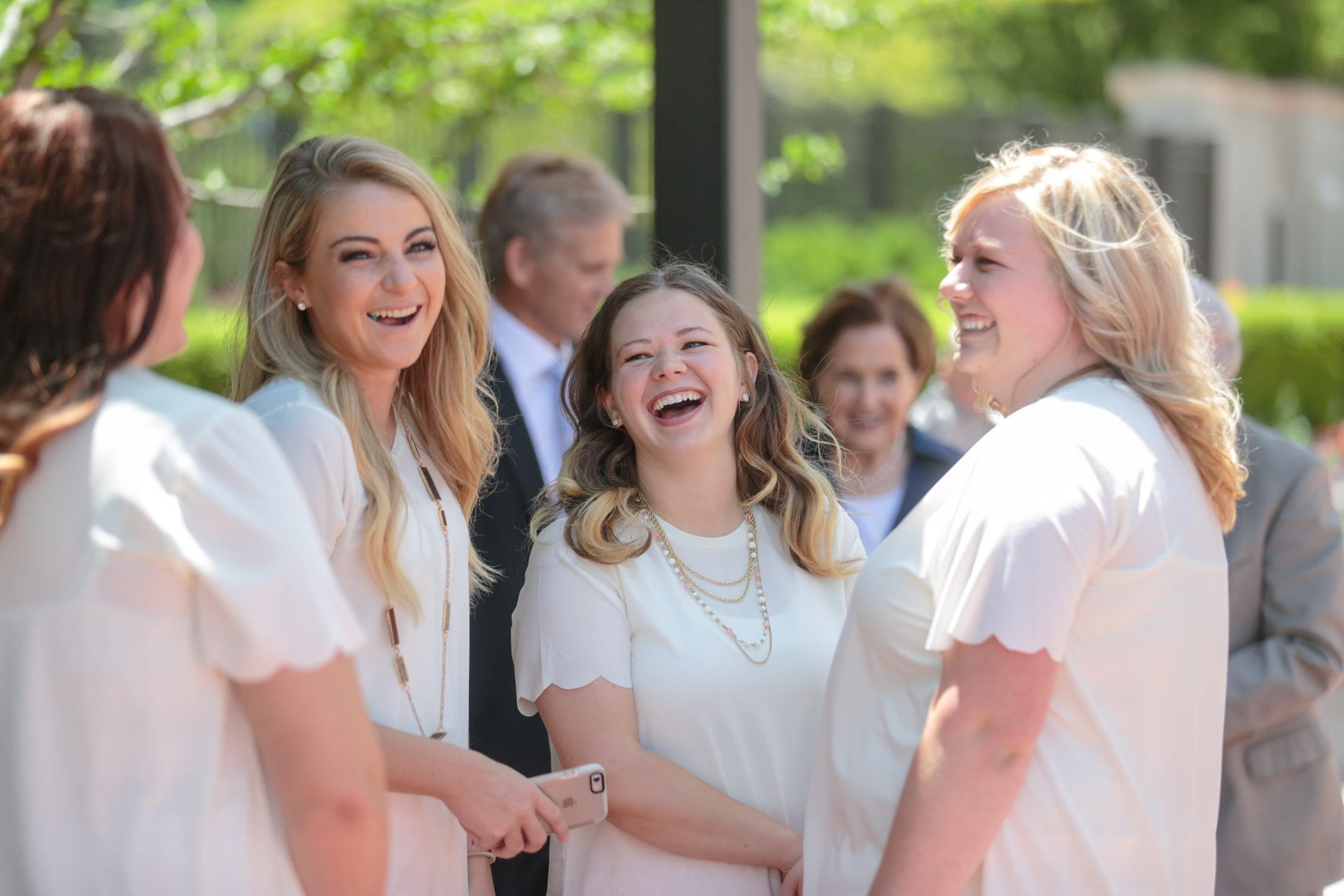EK-Studios-Utah-Wedding-Photographers-Salt-Lake-Temple-Wedding-Photography-backyard-reception004-Blog