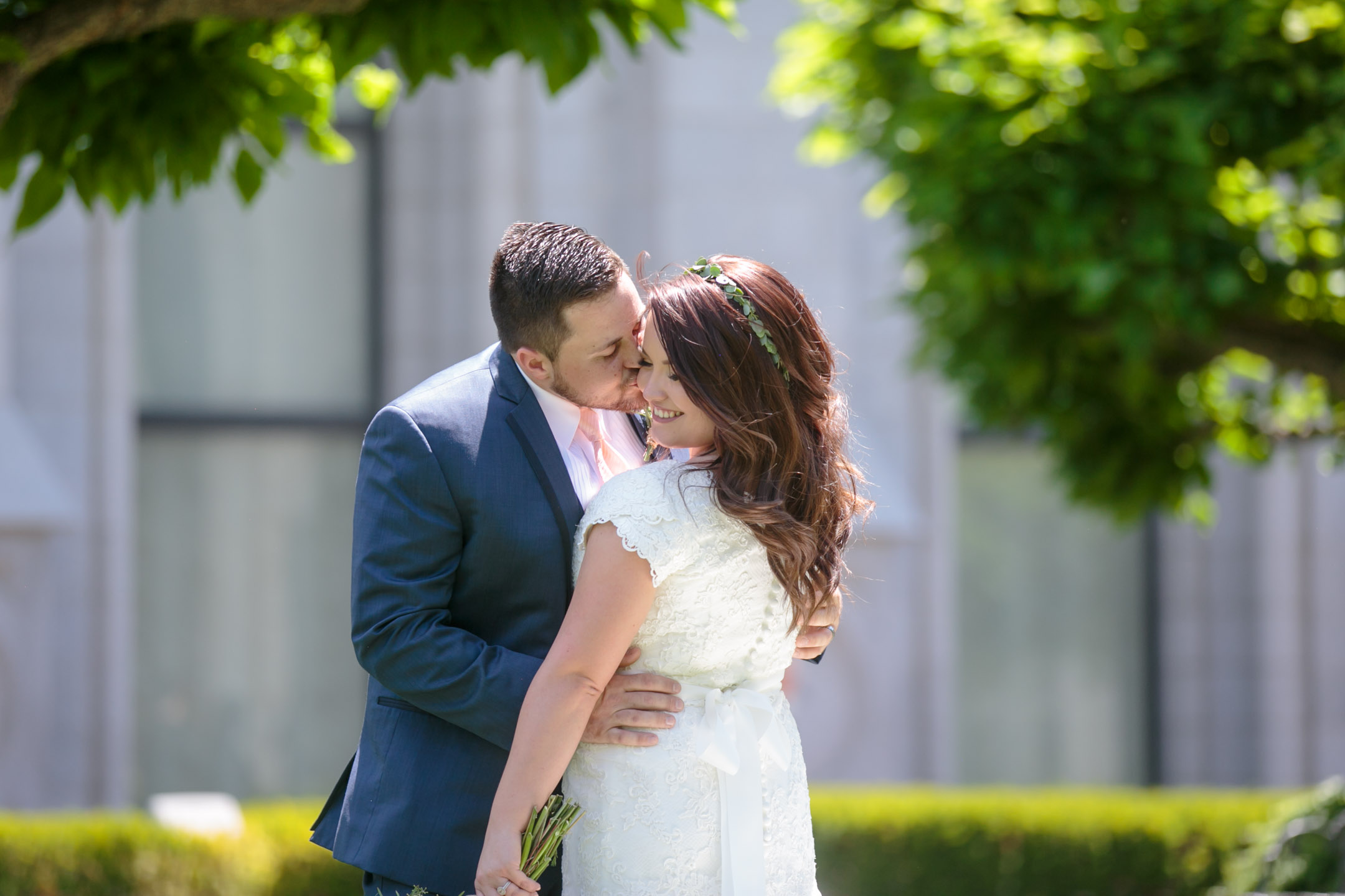 EK-Studios-Utah-Wedding-Photographers-Salt-Lake-Temple-Wedding-Photography-backyard-reception018-Blog