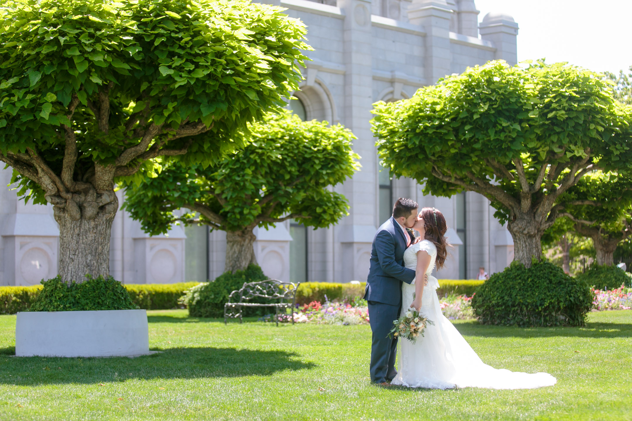 EK-Studios-Utah-Wedding-Photographers-Salt-Lake-Temple-Wedding-Photography-backyard-reception024-Blog