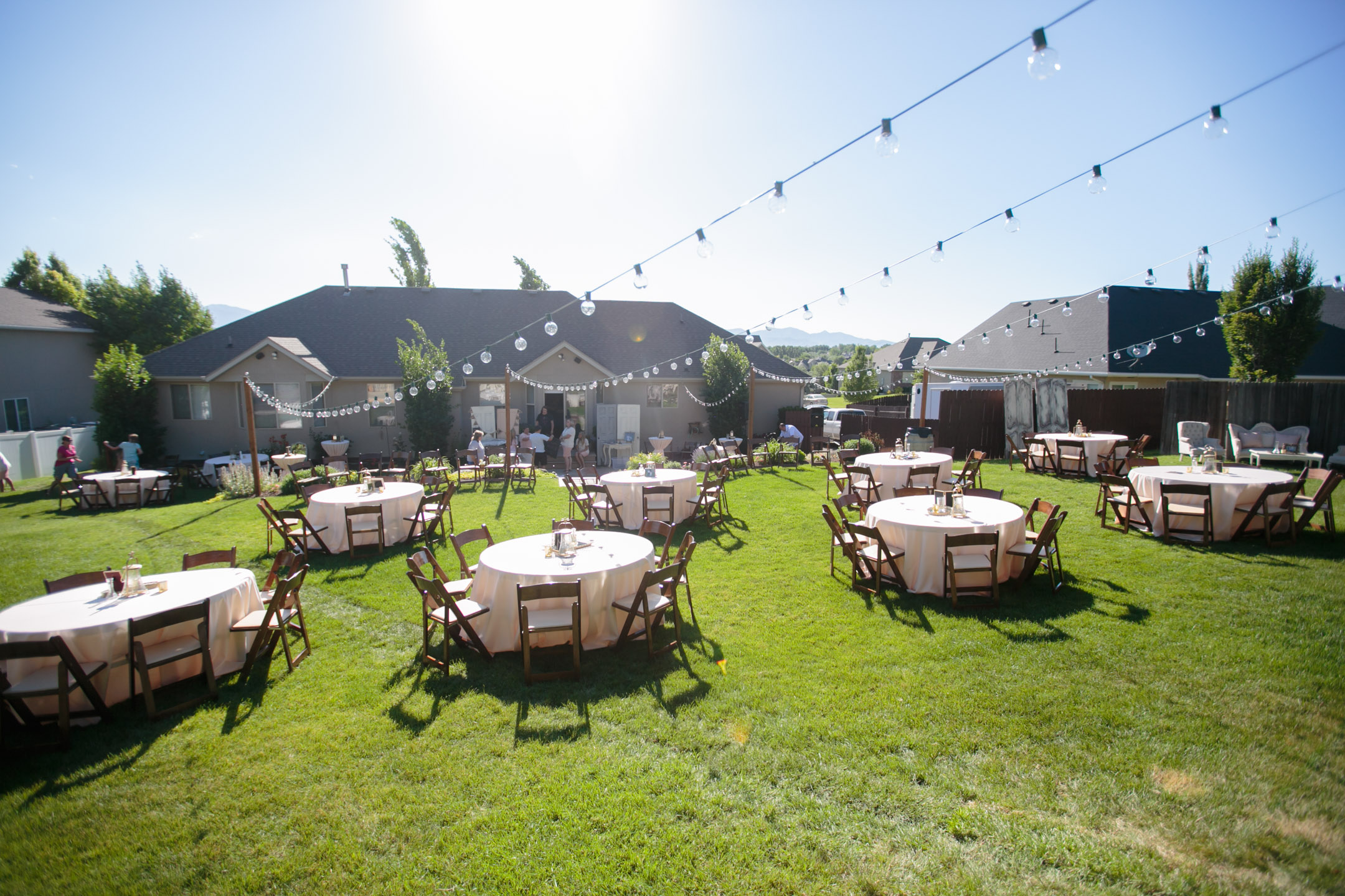 EK-Studios-Utah-Wedding-Photographers-Salt-Lake-Temple-Wedding-Photography-backyard-reception032-Blog