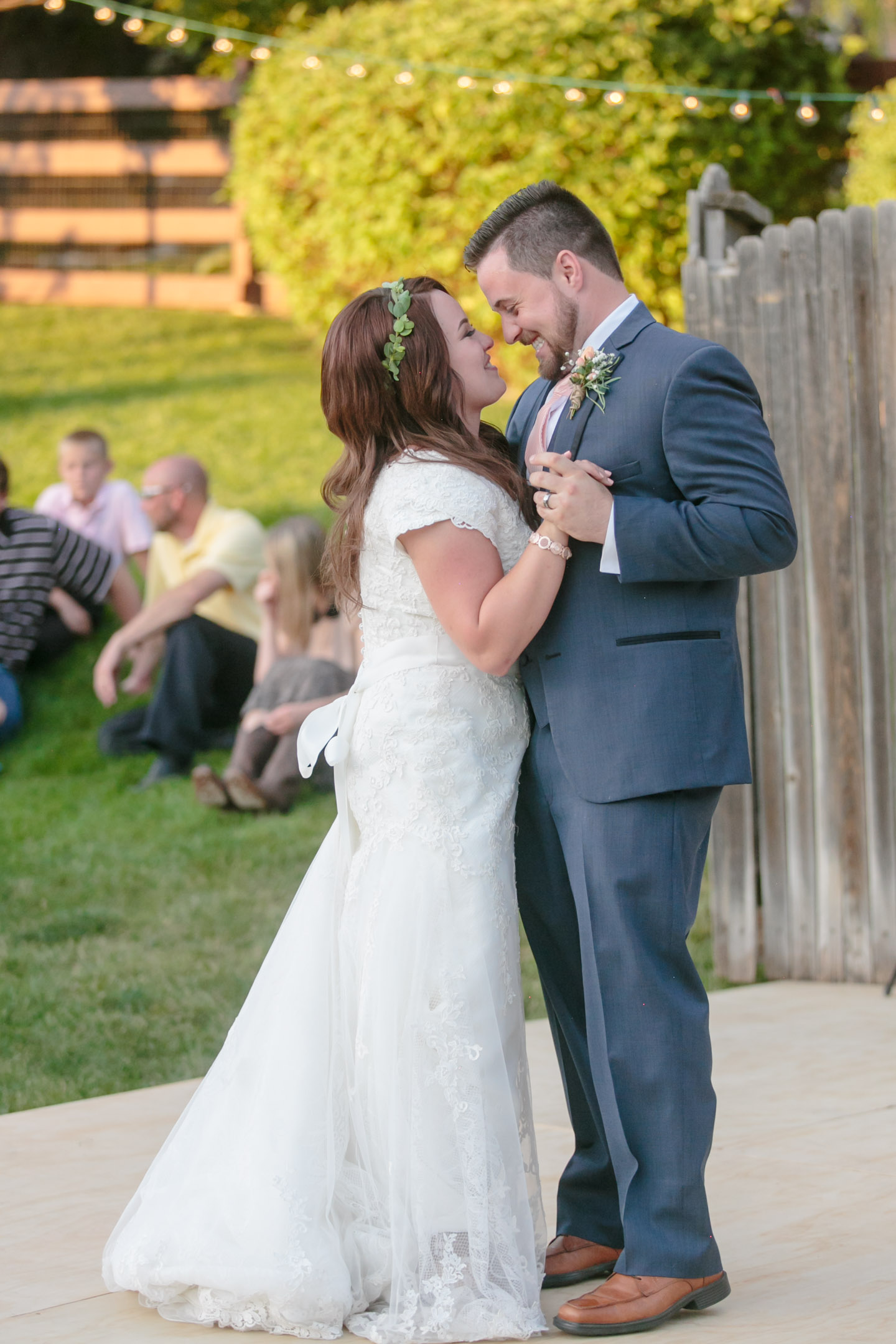 EK-Studios-Utah-Wedding-Photographers-Salt-Lake-Temple-Wedding-Photography-backyard-reception057-Blog