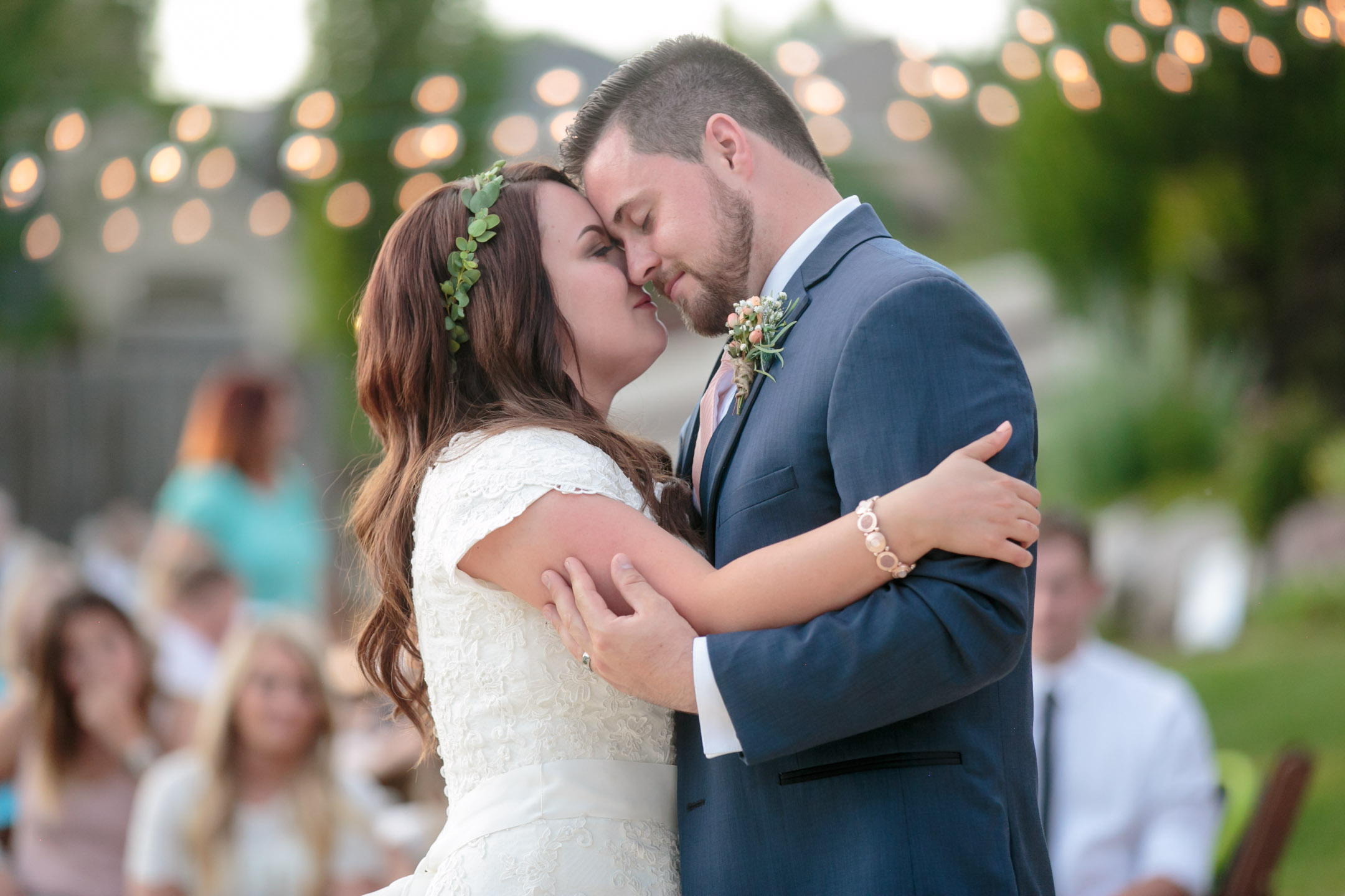 EK-Studios-Utah-Wedding-Photographers-Salt-Lake-Temple-Wedding-Photography-backyard-reception058-Blog