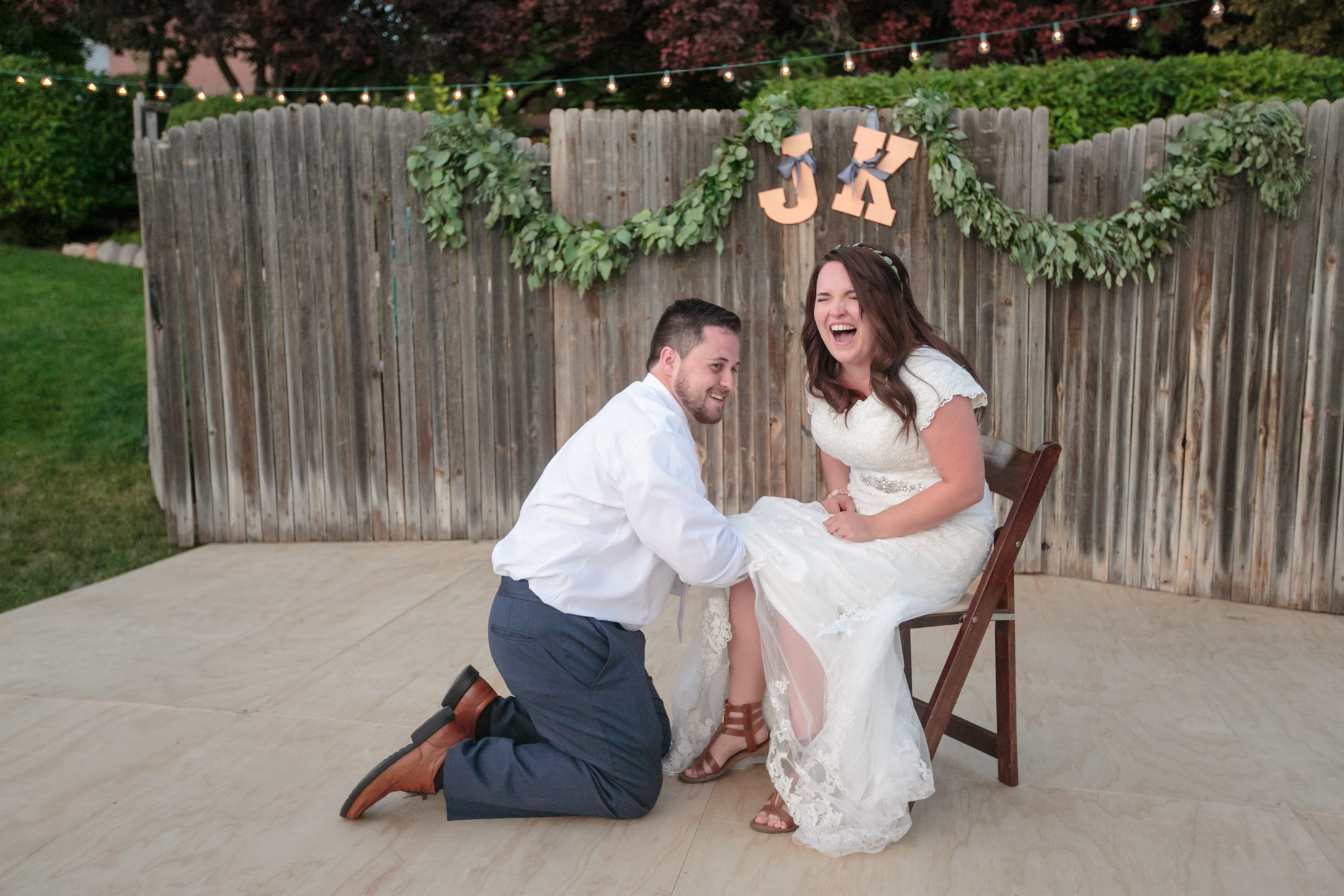 EK-Studios-Utah-Wedding-Photographers-Salt-Lake-Temple-Wedding-Photography-backyard-reception061-Blog