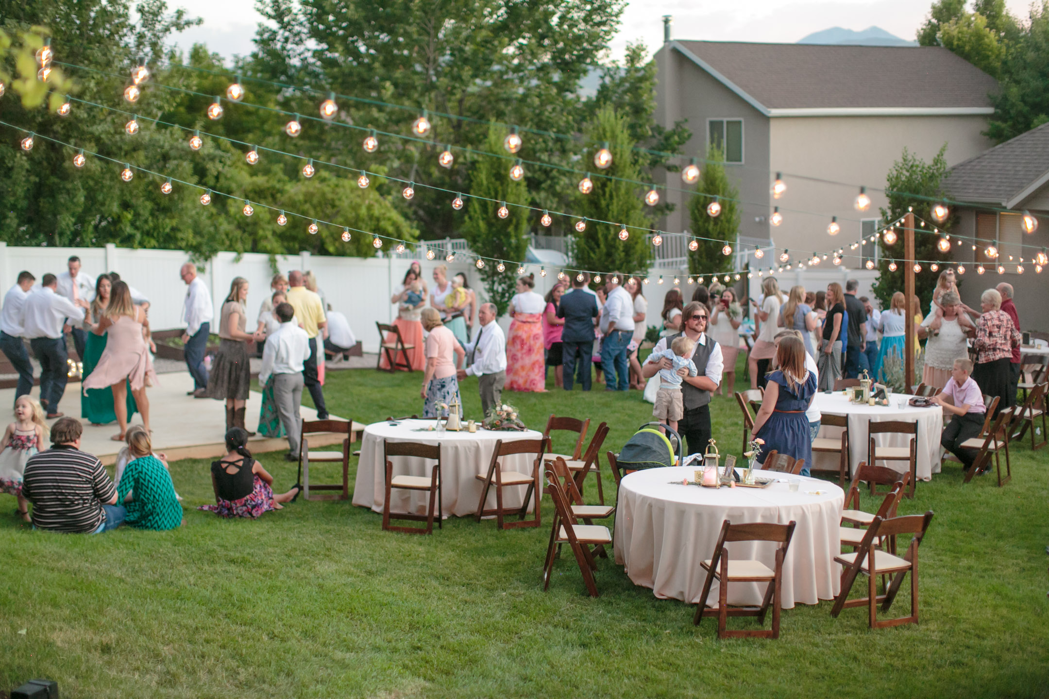 EK-Studios-Utah-Wedding-Photographers-Salt-Lake-Temple-Wedding-Photography-backyard-reception069-Blog