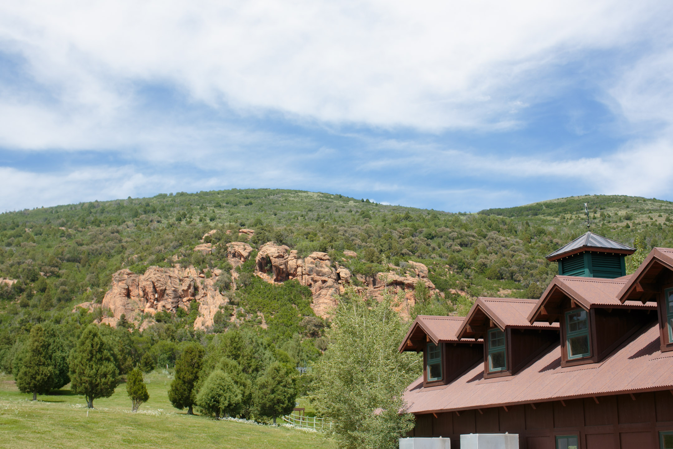 EK-Studios-Utah-Wedding-Photographers-Red-Cliff-Ranch-Wedding-in-a-barn-utah001-Blog