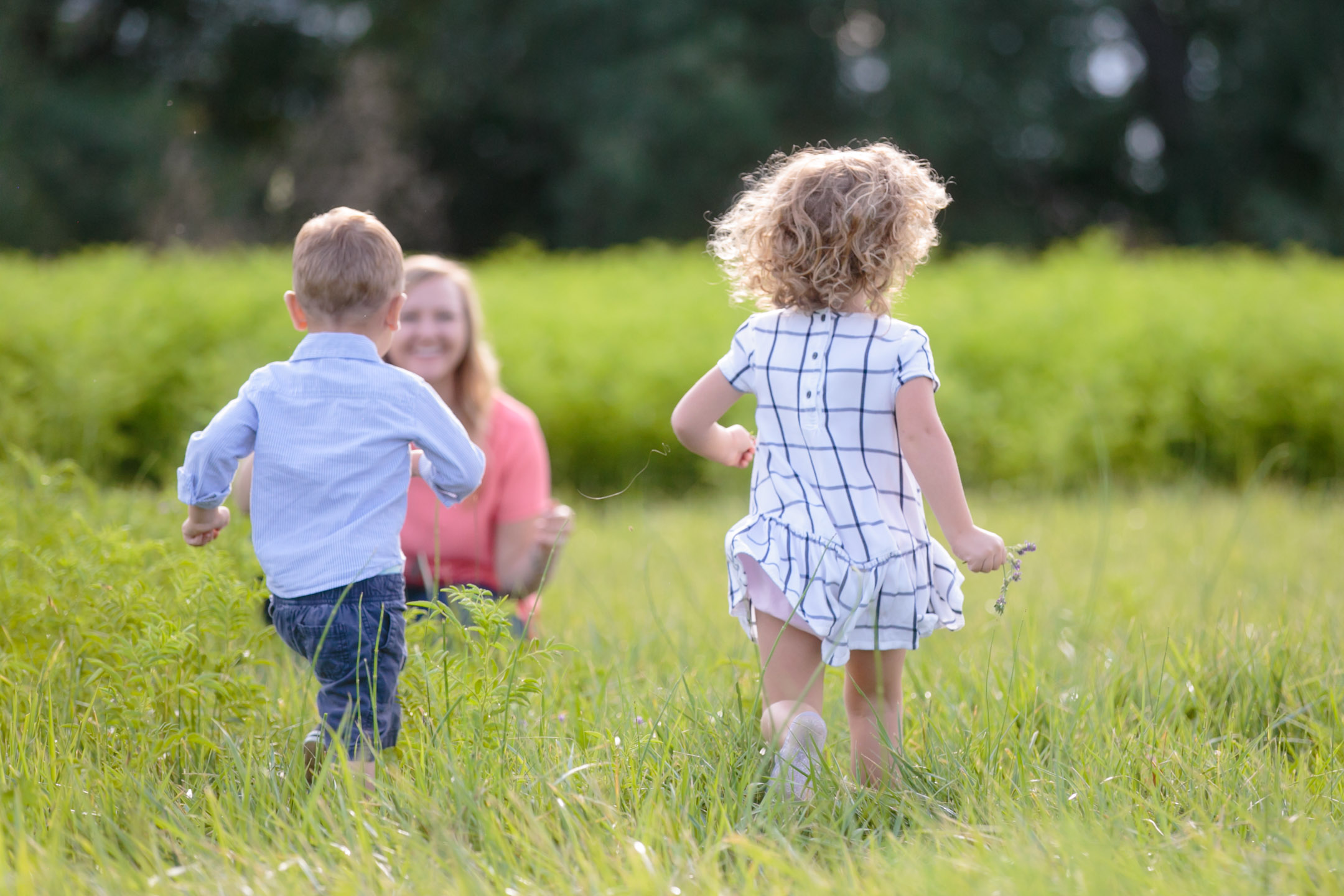 EK-Studios-Utah-Wedding-Photographers-Family-Photography-Utah-summer-field-young-kids007-Blog