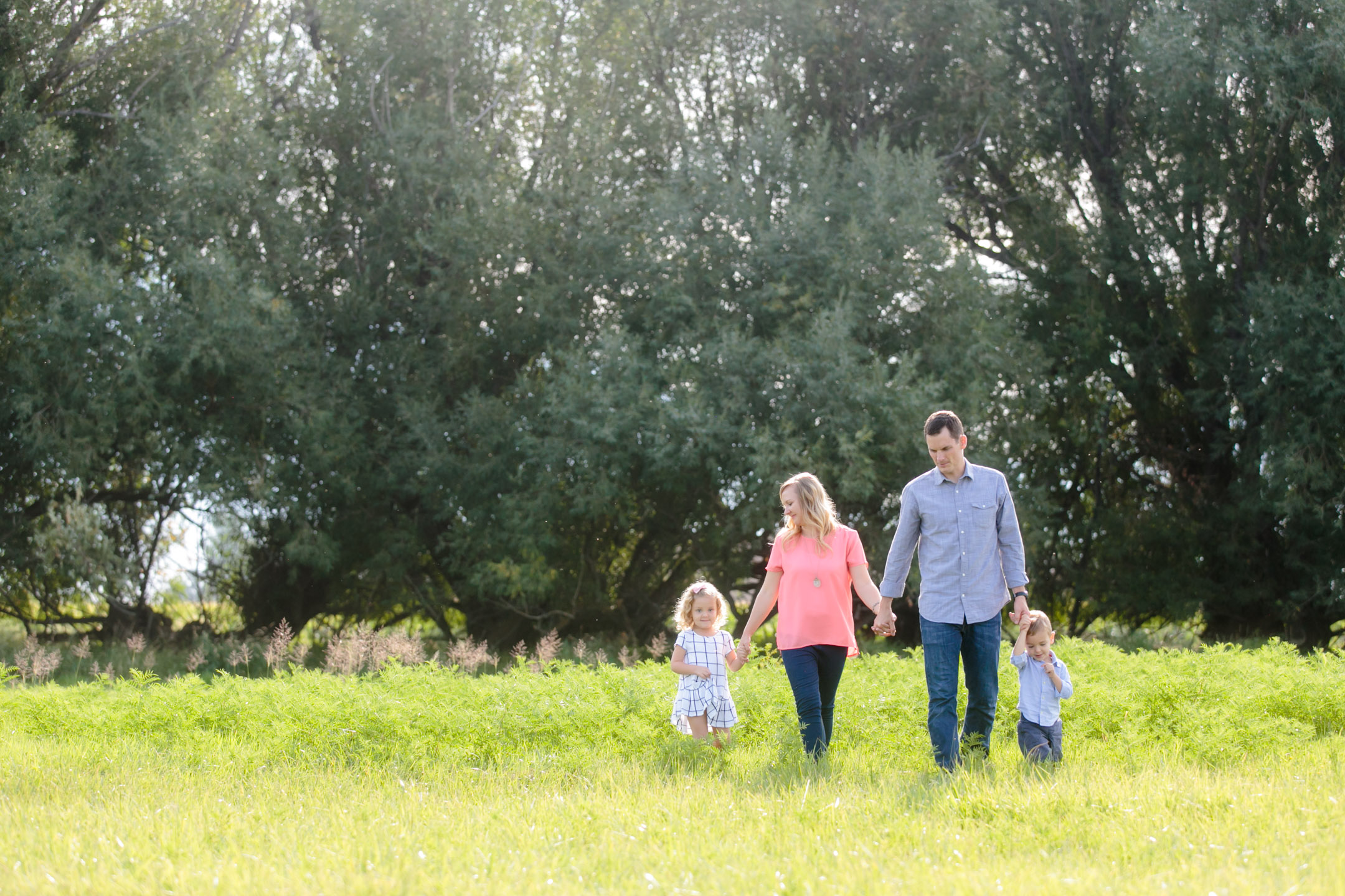 EK-Studios-Utah-Wedding-Photographers-Family-Photography-Utah-summer-field-young-kids019-Blog