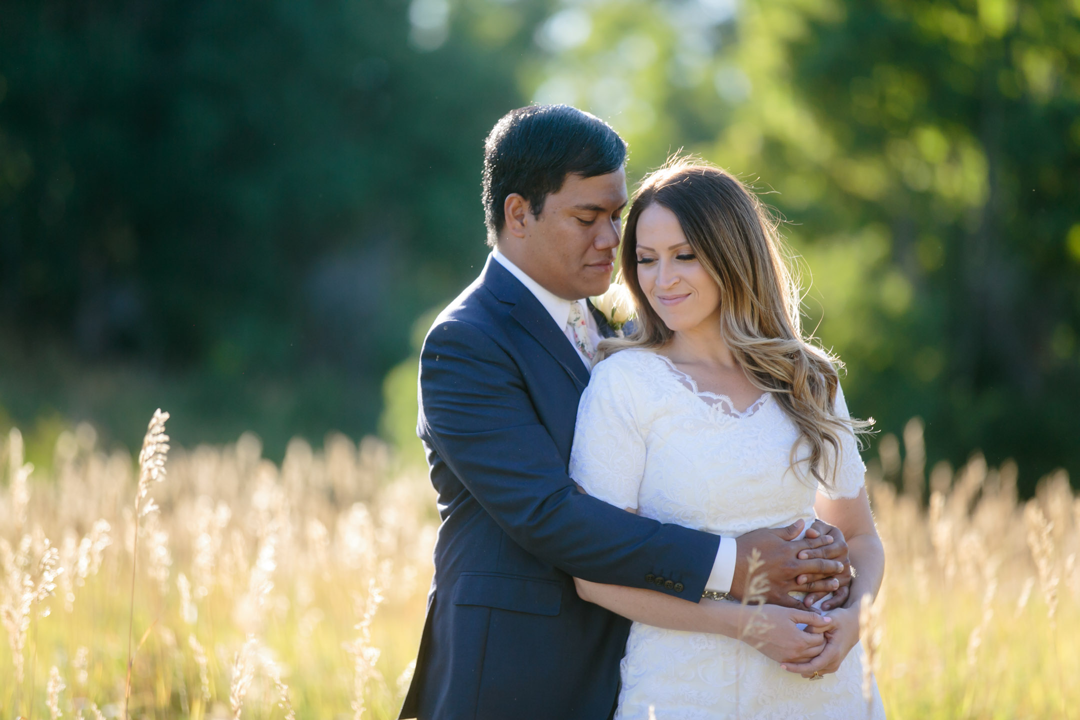 EK-Studios-Utah-Wedding-Photographers-sunkissed-bridals-meadow-provo-wedding-photography004-Blog