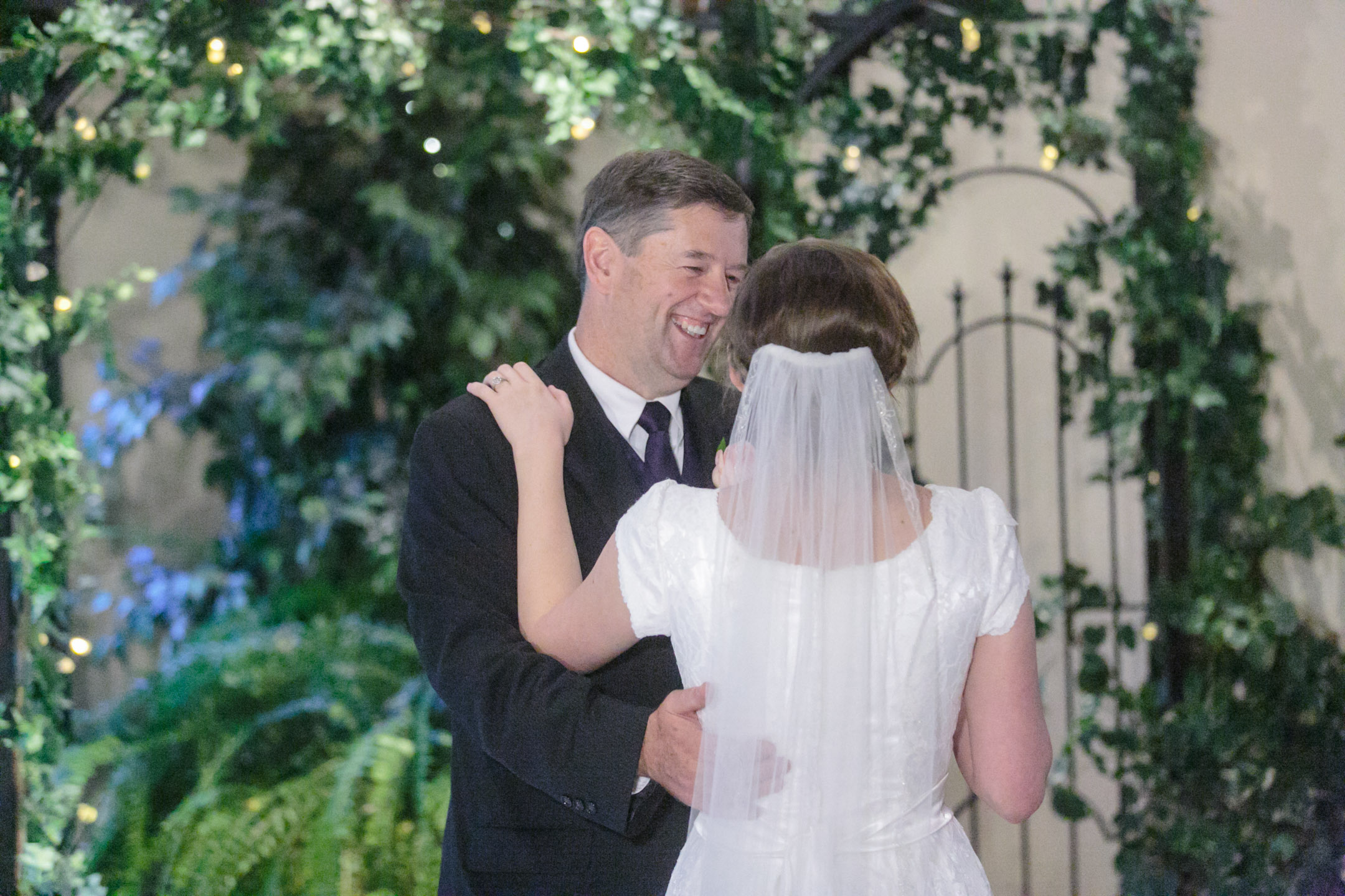 EK-Studios-Utah-Wedding-Photographers-Mount-Timpanogos-Temple-Wedding-American-Fork-Photographer040-Blog