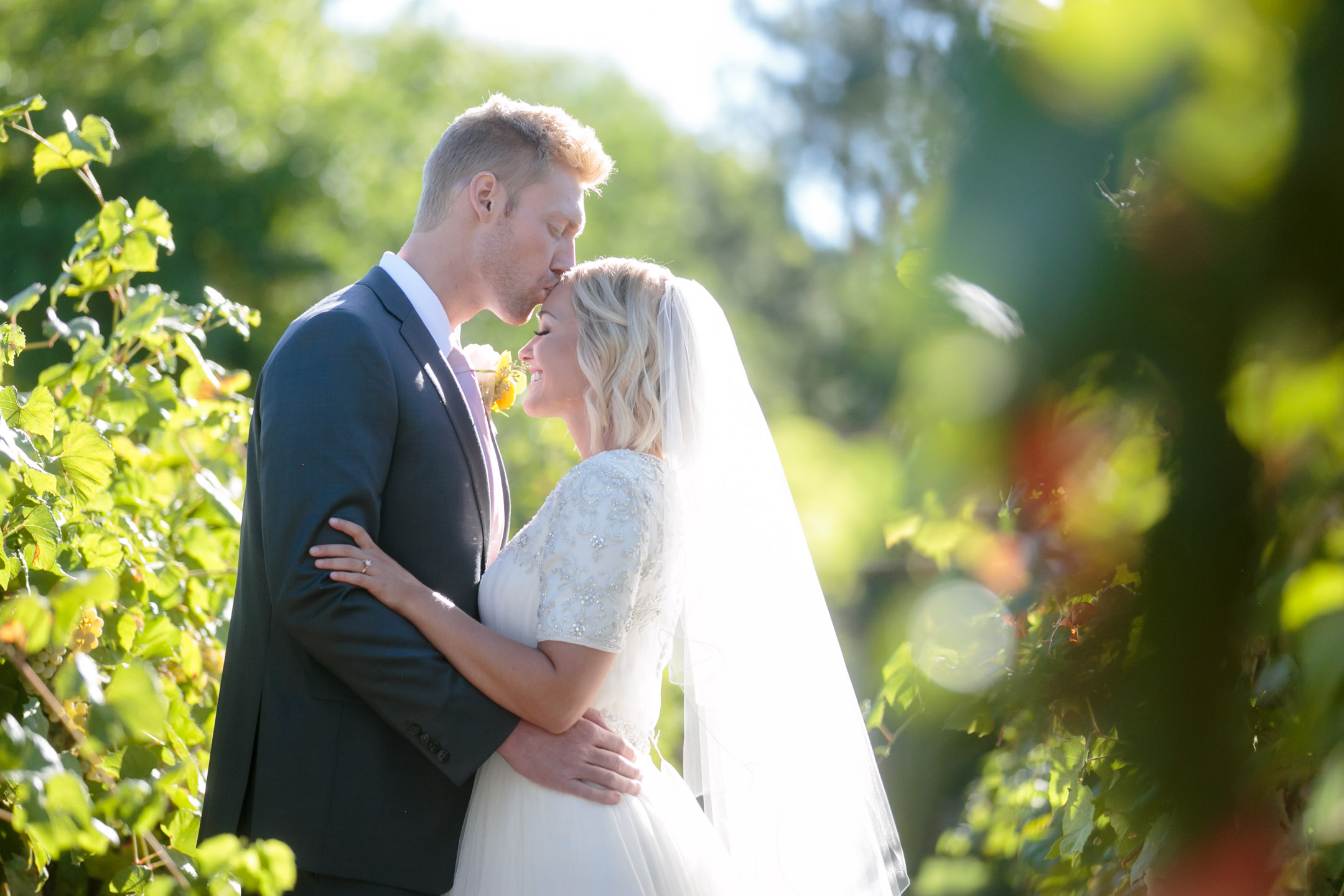 EK-Studios-Utah-Wedding-Photographers-Classy-Bridals-Vinyard-wadley-farms-lindon002-Blog