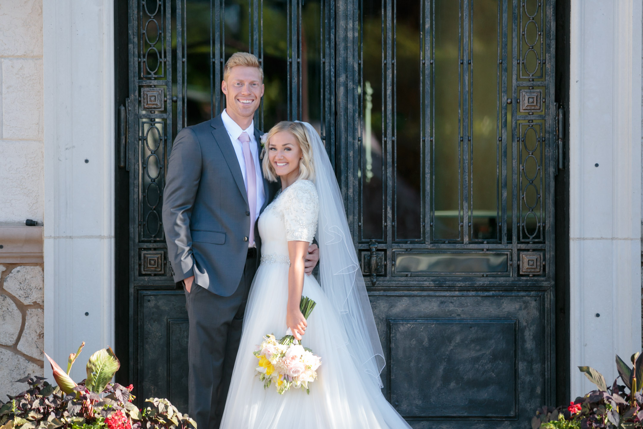 EK-Studios-Utah-Wedding-Photographers-Classy-Bridals-Vinyard-wadley-farms-lindon006-Blog